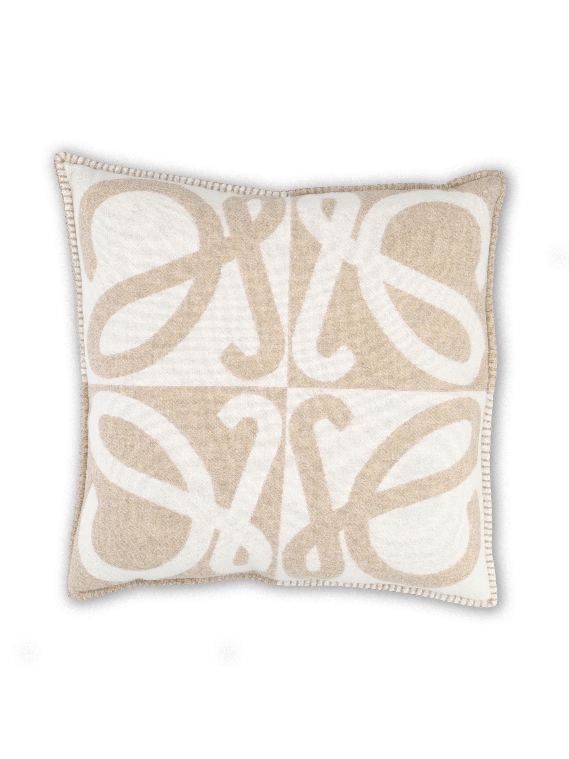 Cuscino realizzato in lana e cashmere. TSF3HM2W02 2692 LOEWE 