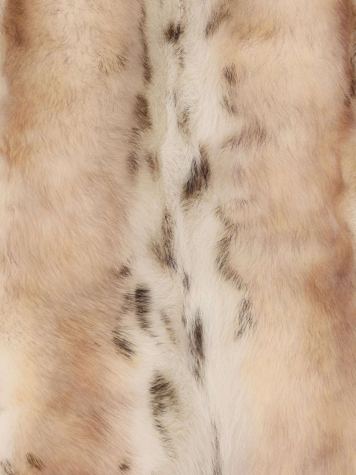 Cappotto realizzato in shearling. 7B0NB06H9QD AM0 VALENTINO GARAVANI 