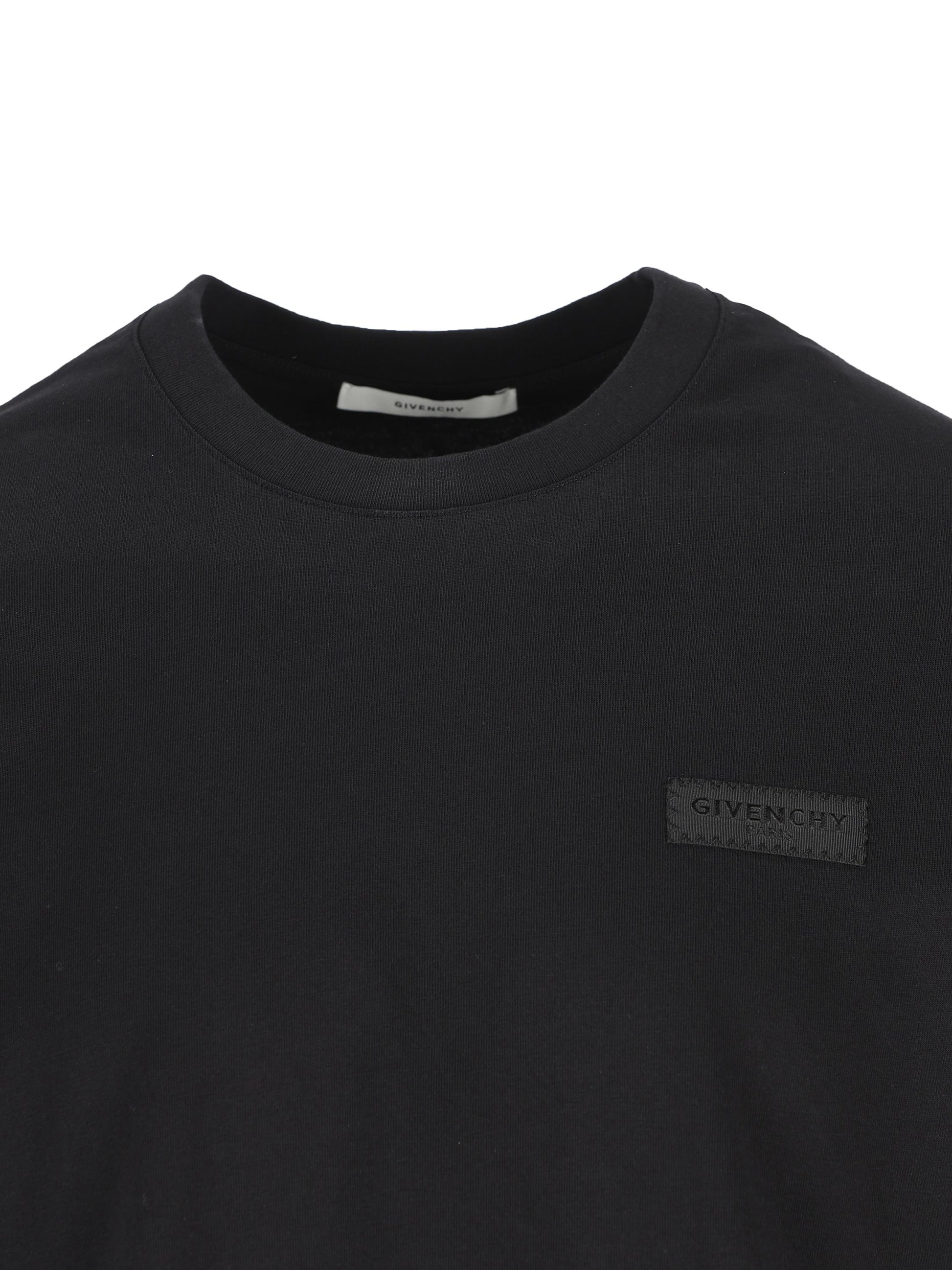 T-Shirt realizzata in cotone. BM71NK3YSJ 001 GIVENCHY 