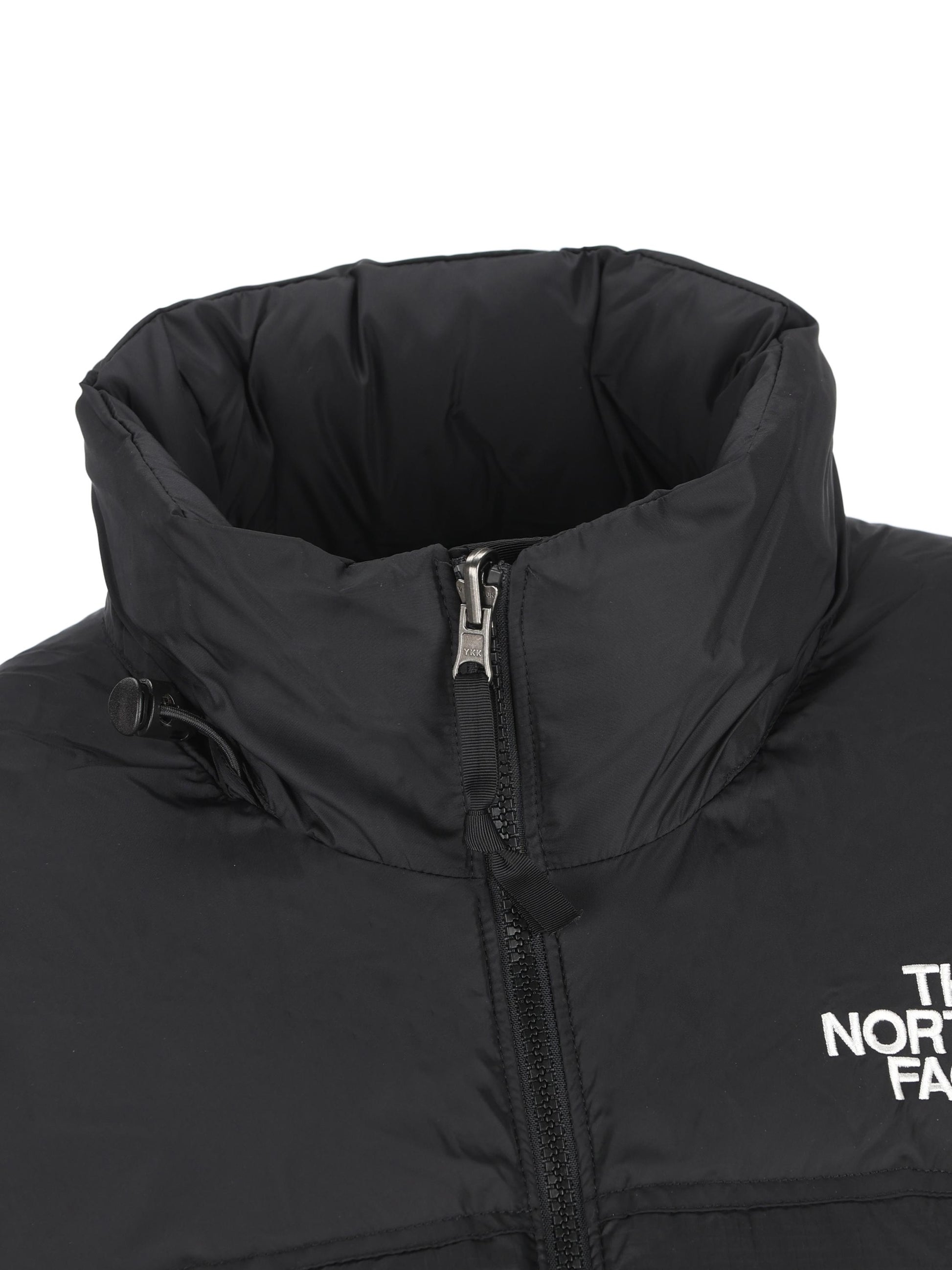 Piumino realizzato in nylon. NF0A3XEO GOF1 THE NORTH FACE 
