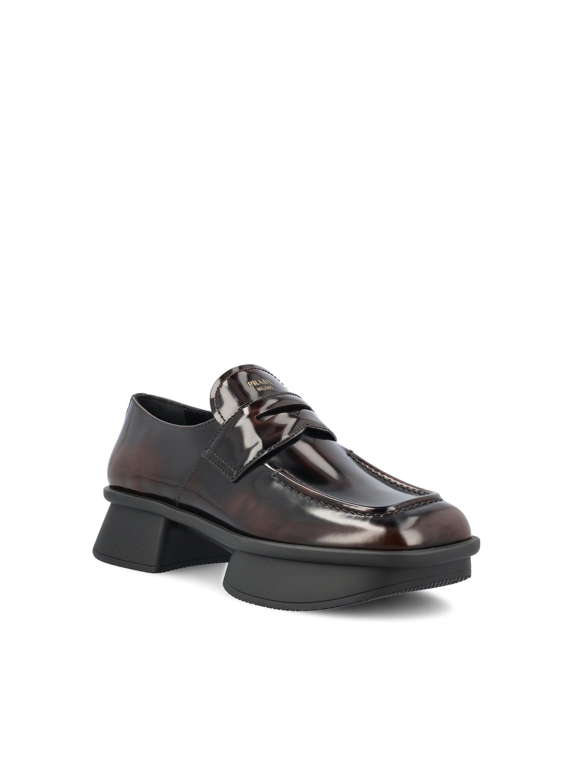 Mocassini realizzati in pelle. 1D985N 055F0038 PRADA 