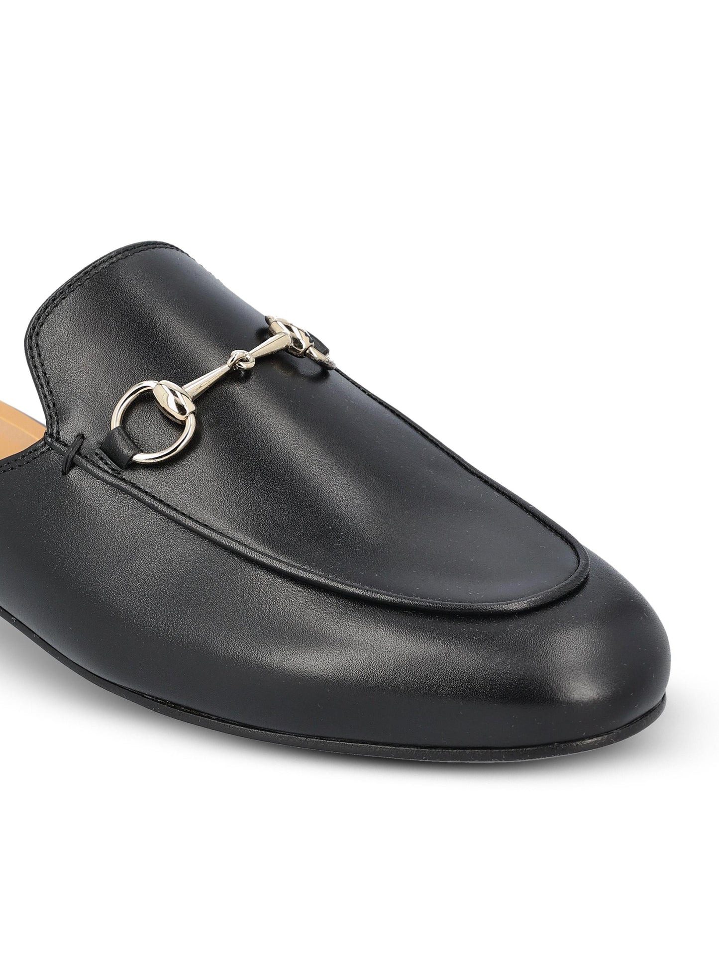 Slipper in pelle. 813864 AADCW1000 GUCCI 