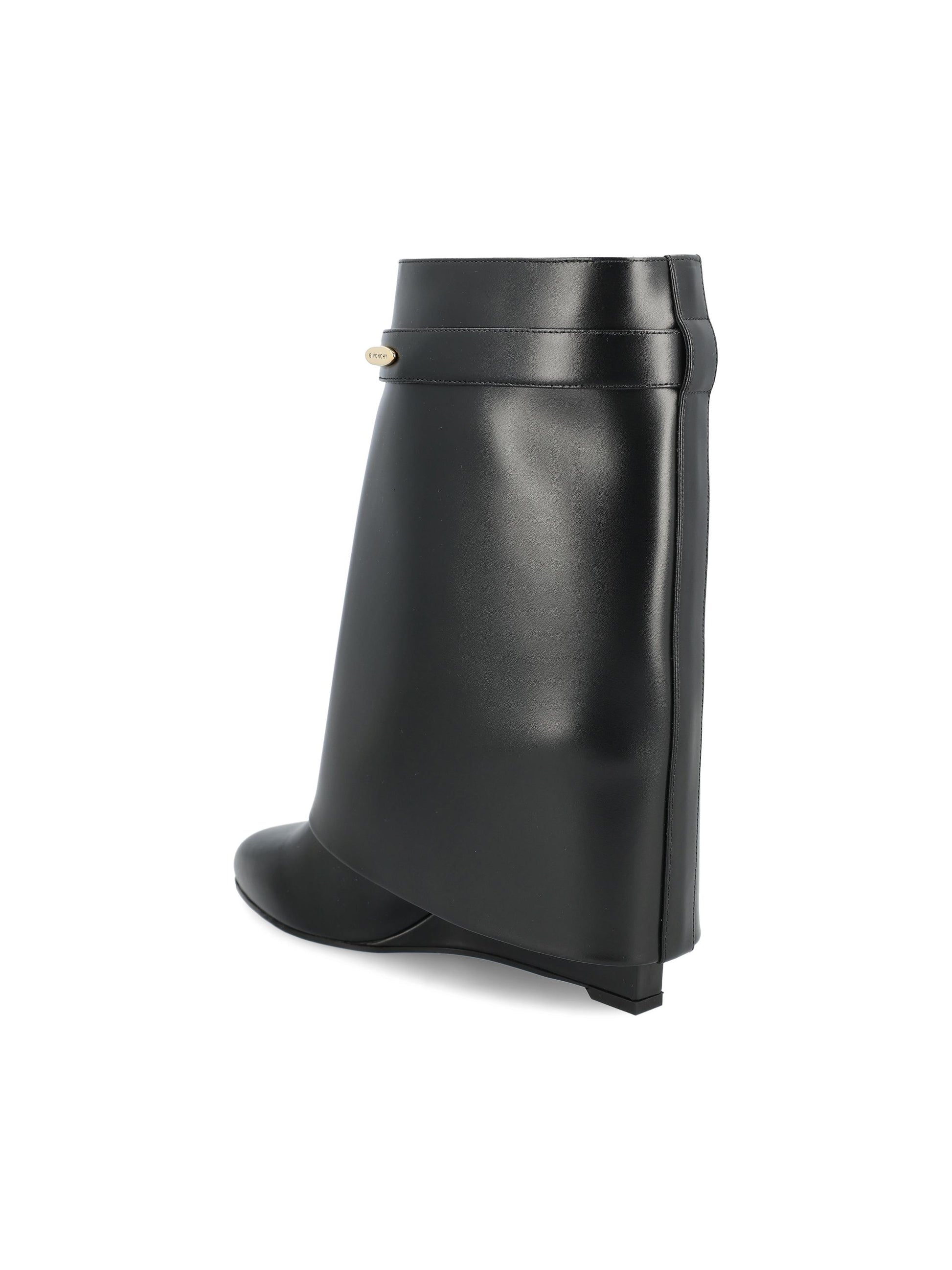 Stivali realizzati in pelle di vitello. BE605LE1J7 001 GIVENCHY 