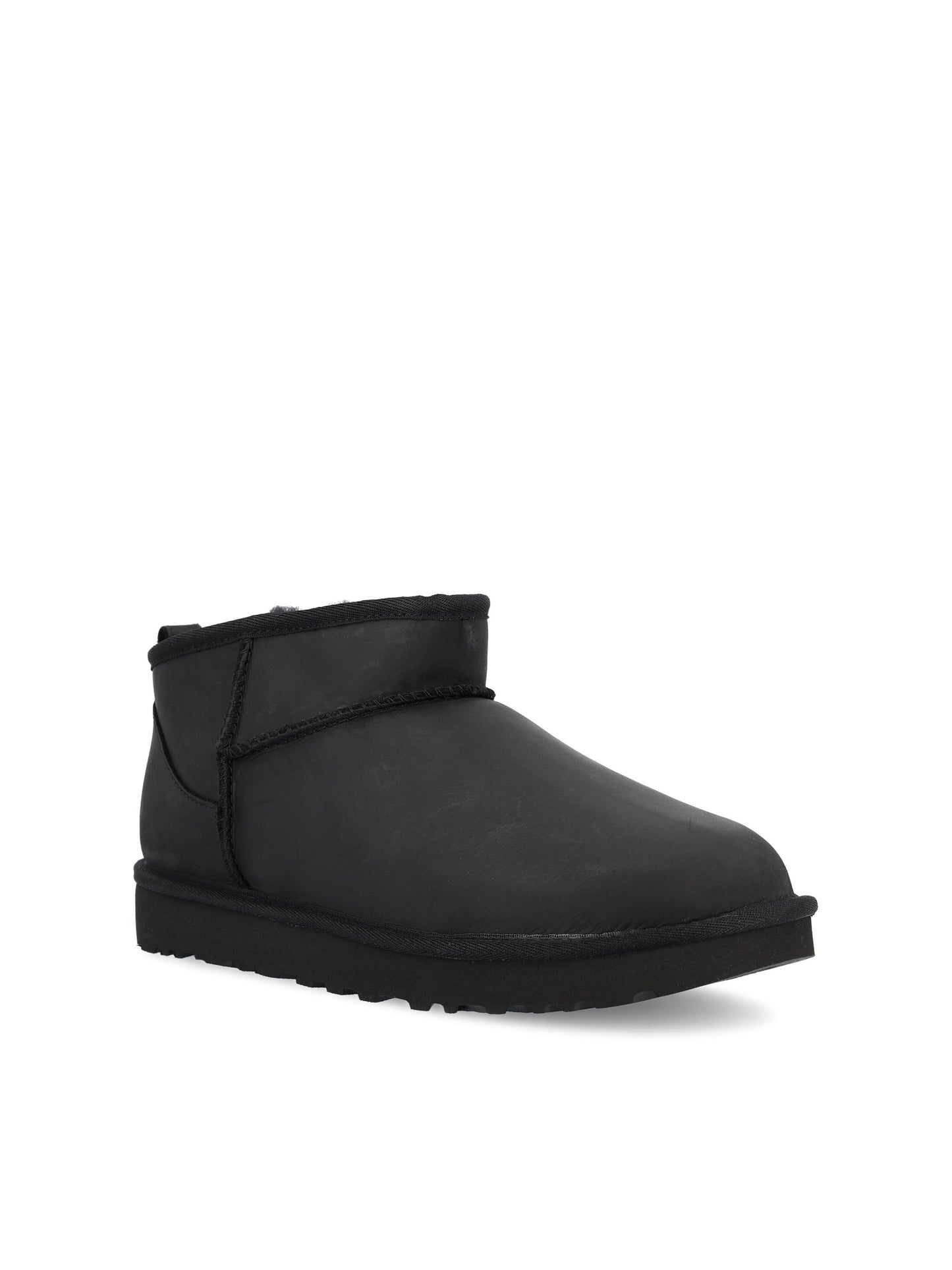 Stivali realizzati in pelle.- 1174210 BLK UGG 