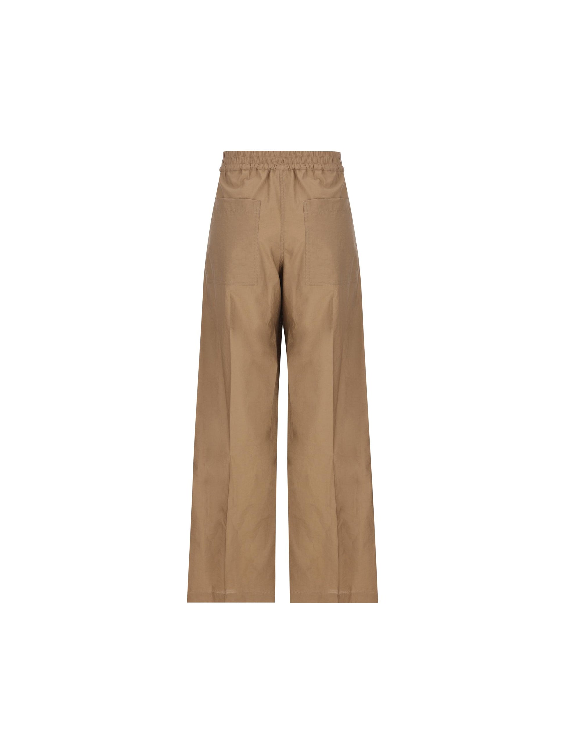 Pantaloni realizzati in cotone. M0F79P9131 C9266 BRUNELLO CUCINELLI 