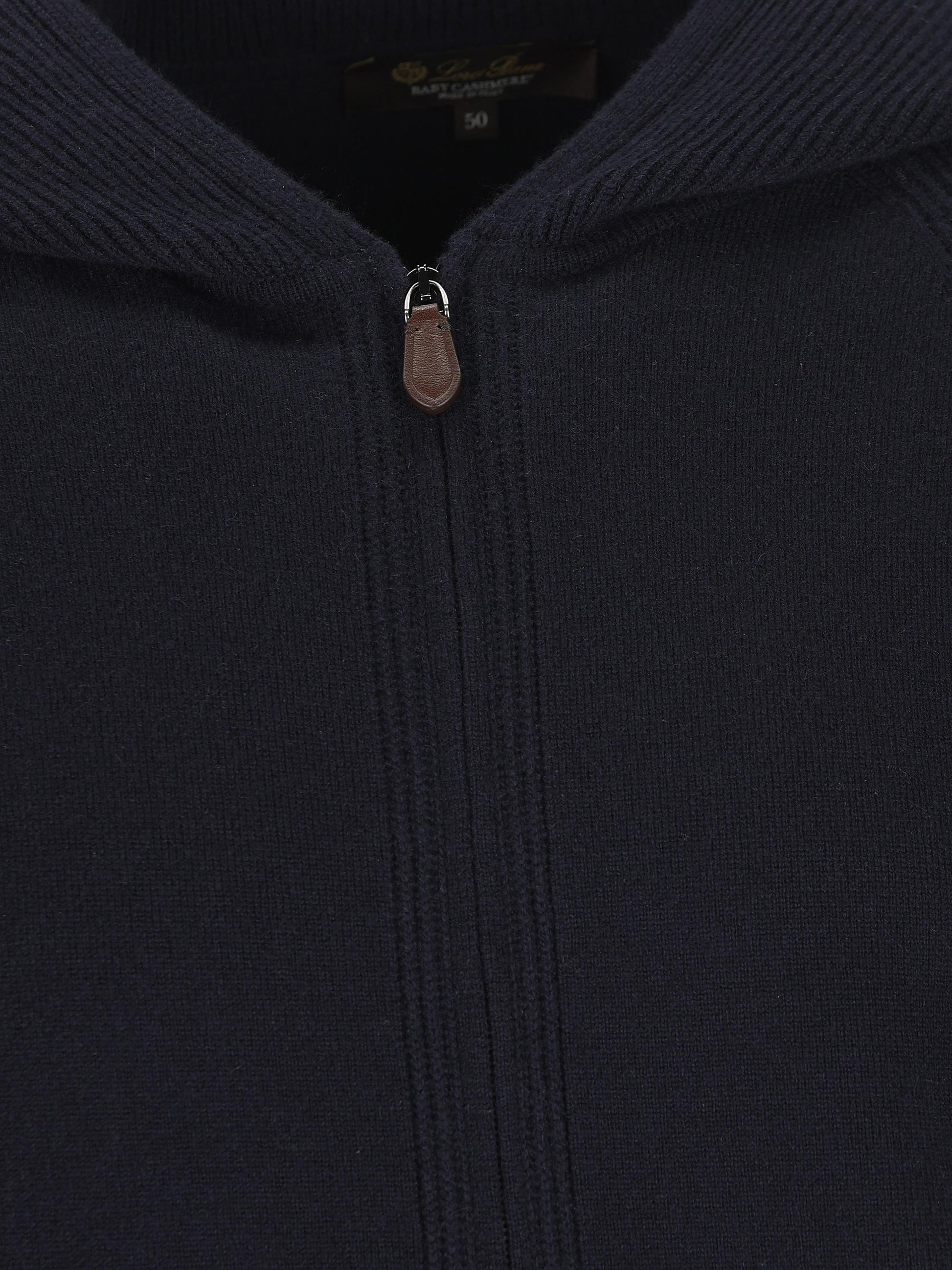 Felpa in 100% Baby Cashmere con Cappuccio FAP0178 W000 LORO PIANA 