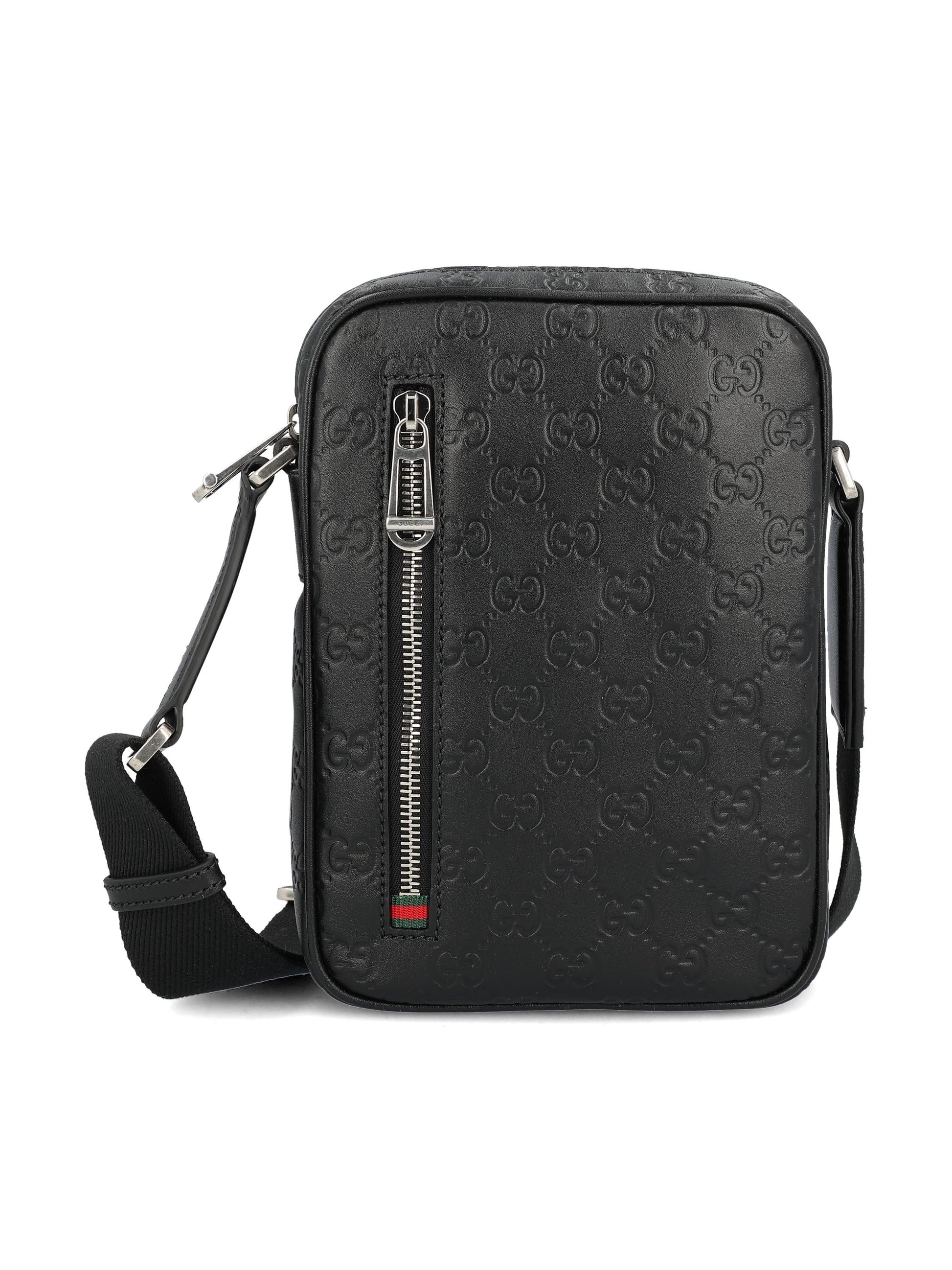 Borsa realizzata in pelle liscia. 850238 AAFOM1053 GUCCI 