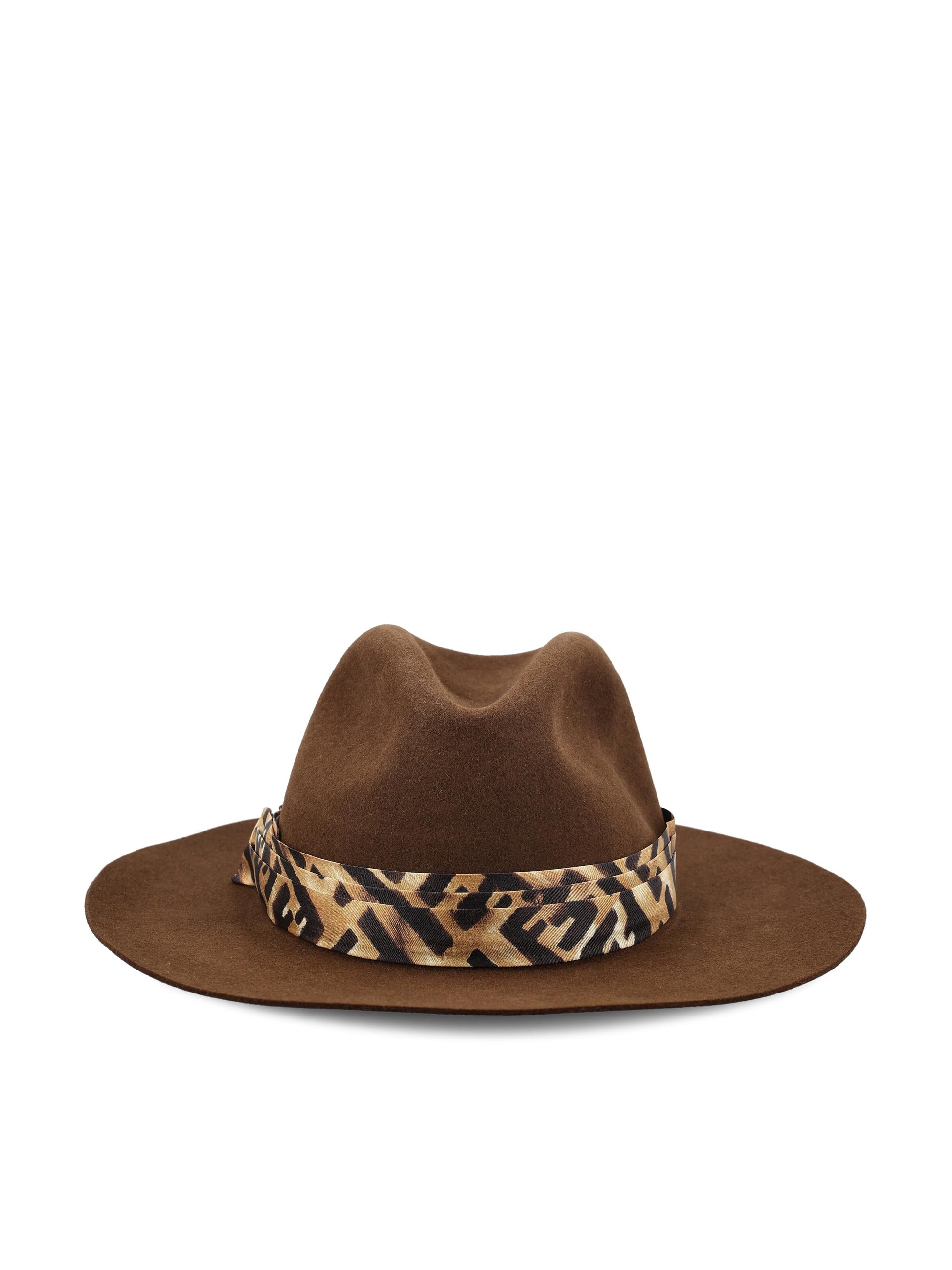 Cappello realizzato in pelliccia di coniglio. FXQ710 AVP7F0HCU FENDI 