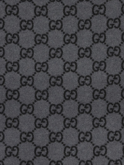 Sciarpa realizzata in cashmere. 812317 4GABX1260 GUCCI 