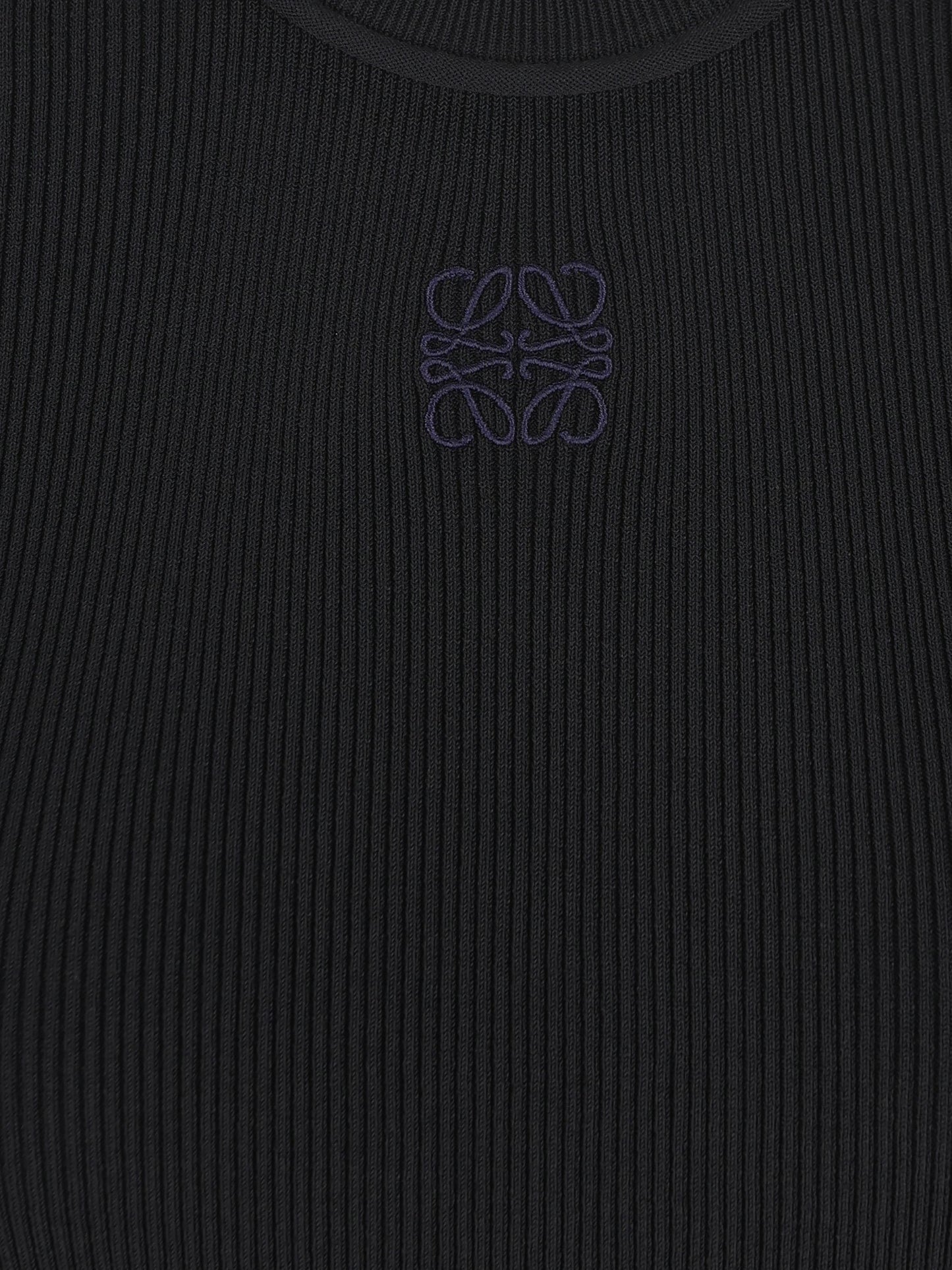 Top realizzato in viscosa e poliestere. S359Y55K51 1100 LOEWE 