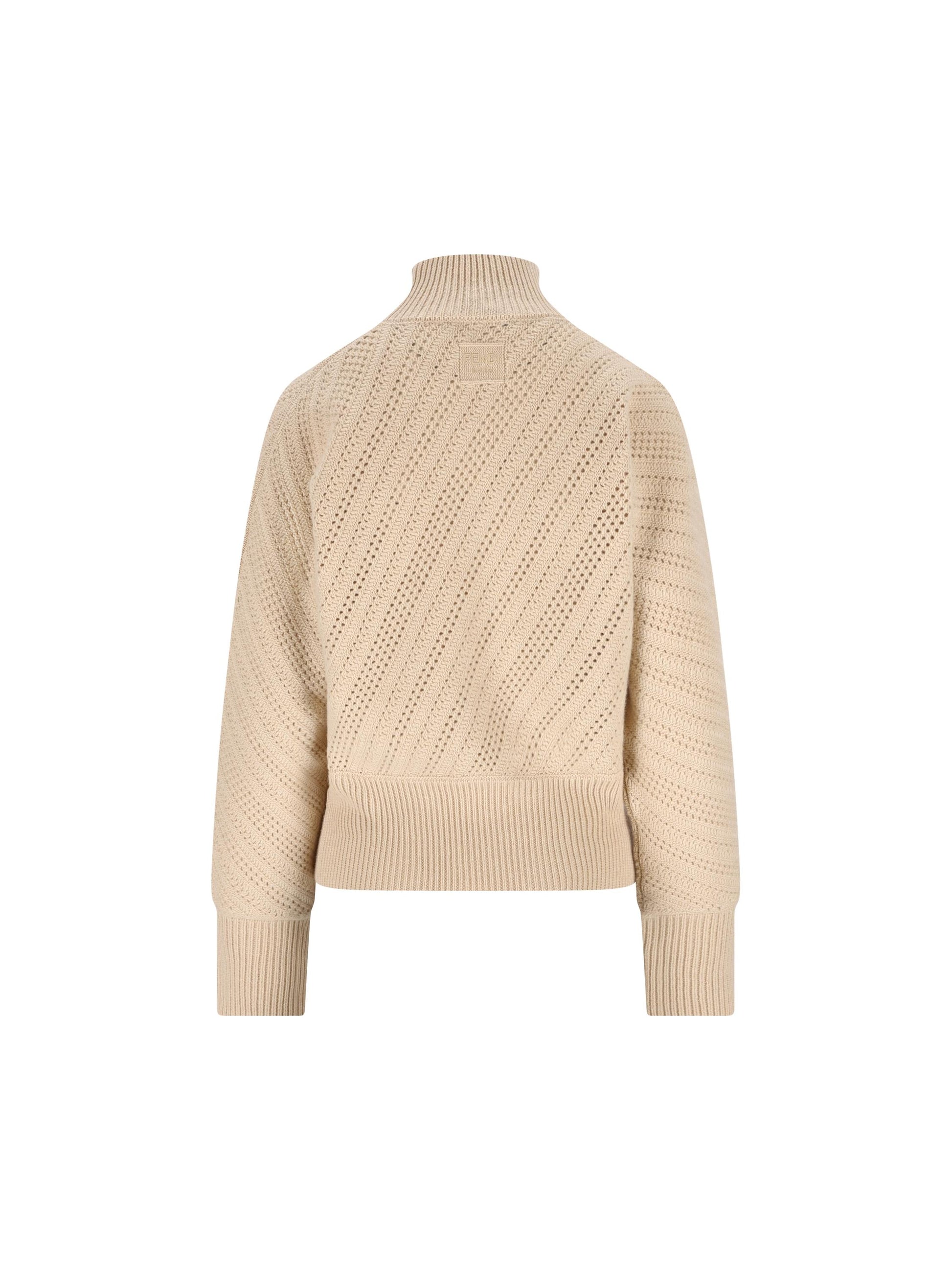 Pullover realizzato in lana e cashmere. FZXD65 AYLRF1T6U FENDI 