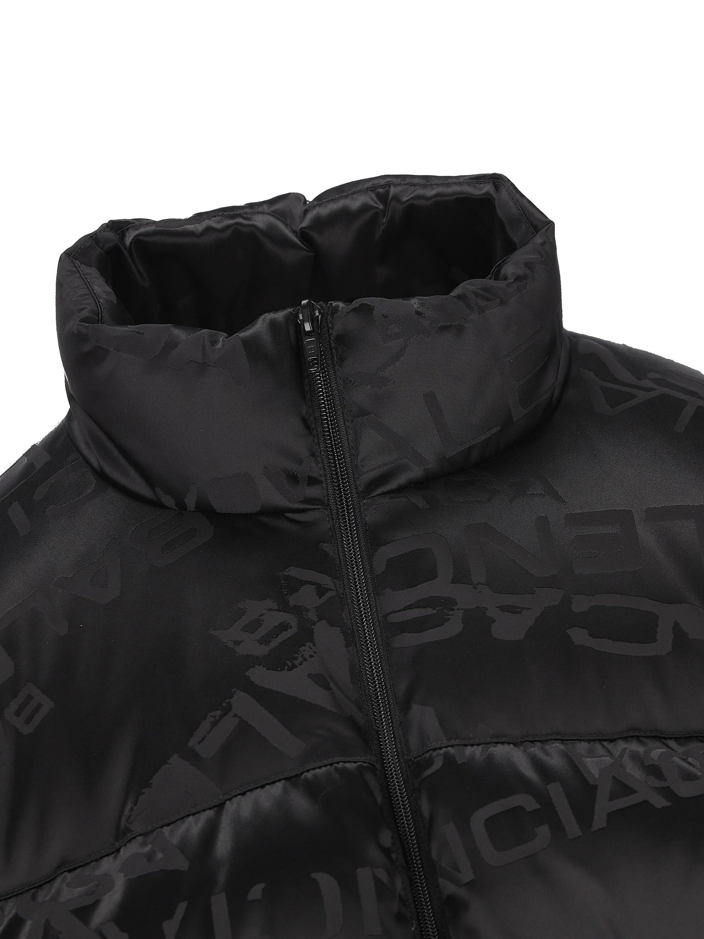 Piumino realizzato in poliammide. 850845 TTQ131000 BALENCIAGA 