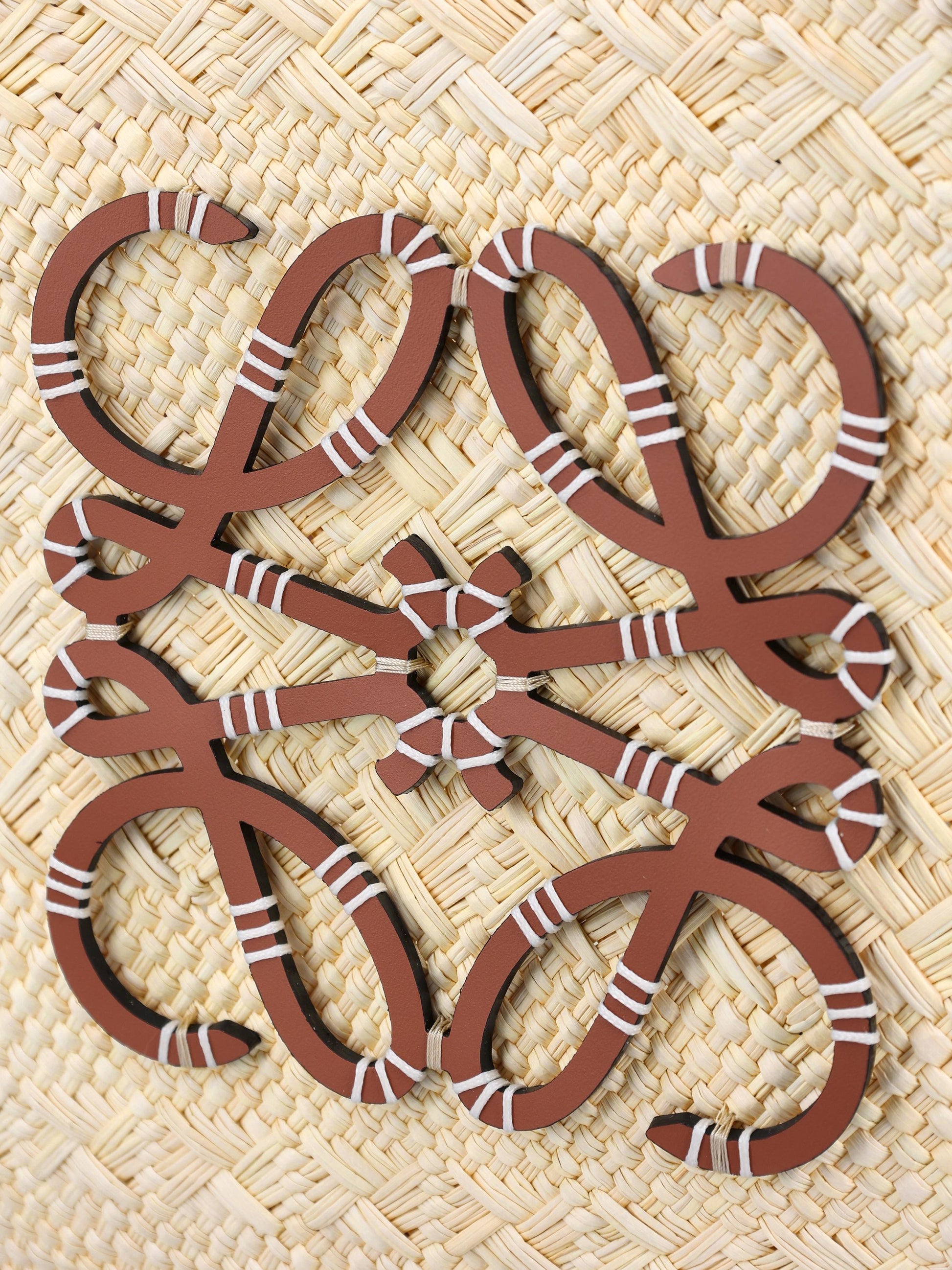  AABKT43X08 2435 LOEWE - PAULA'S IBIZA 
