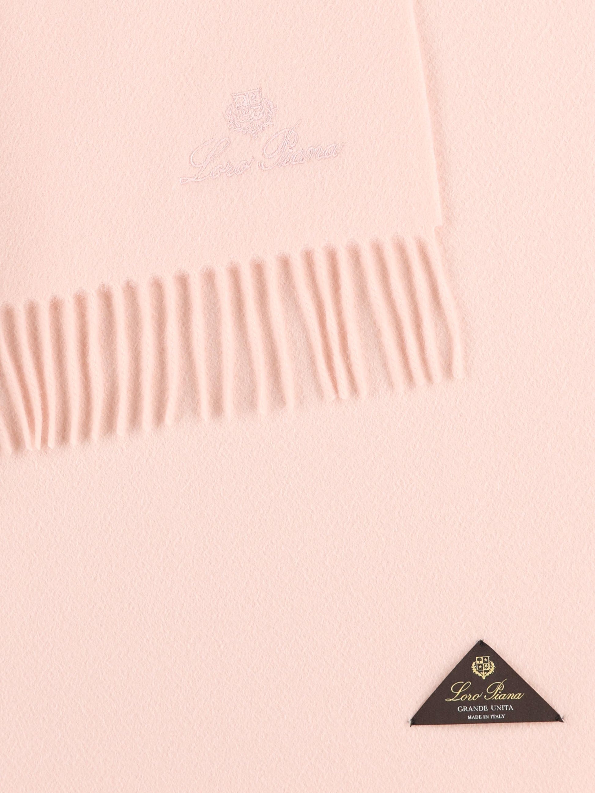 Sciarpa in cashmere. FAO3766 3772 LORO PIANA 