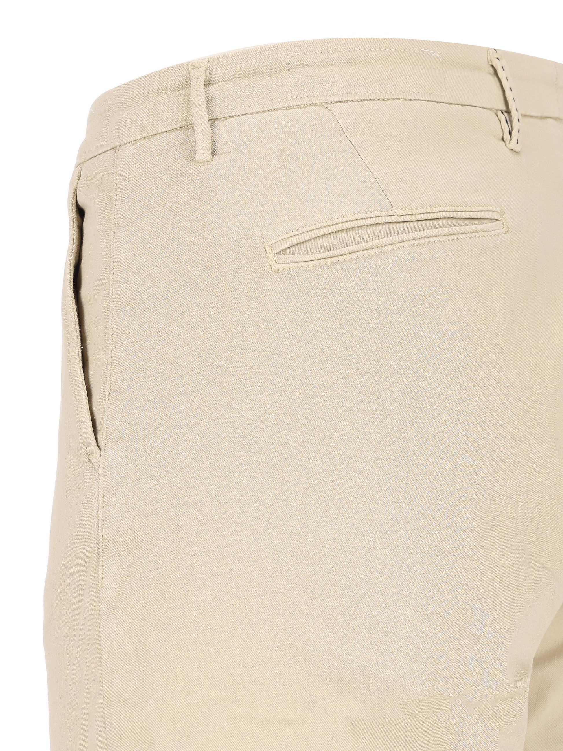 Pantalone realizzato in misto cotone. LUIS GS3650250 TRAMAROSSA 