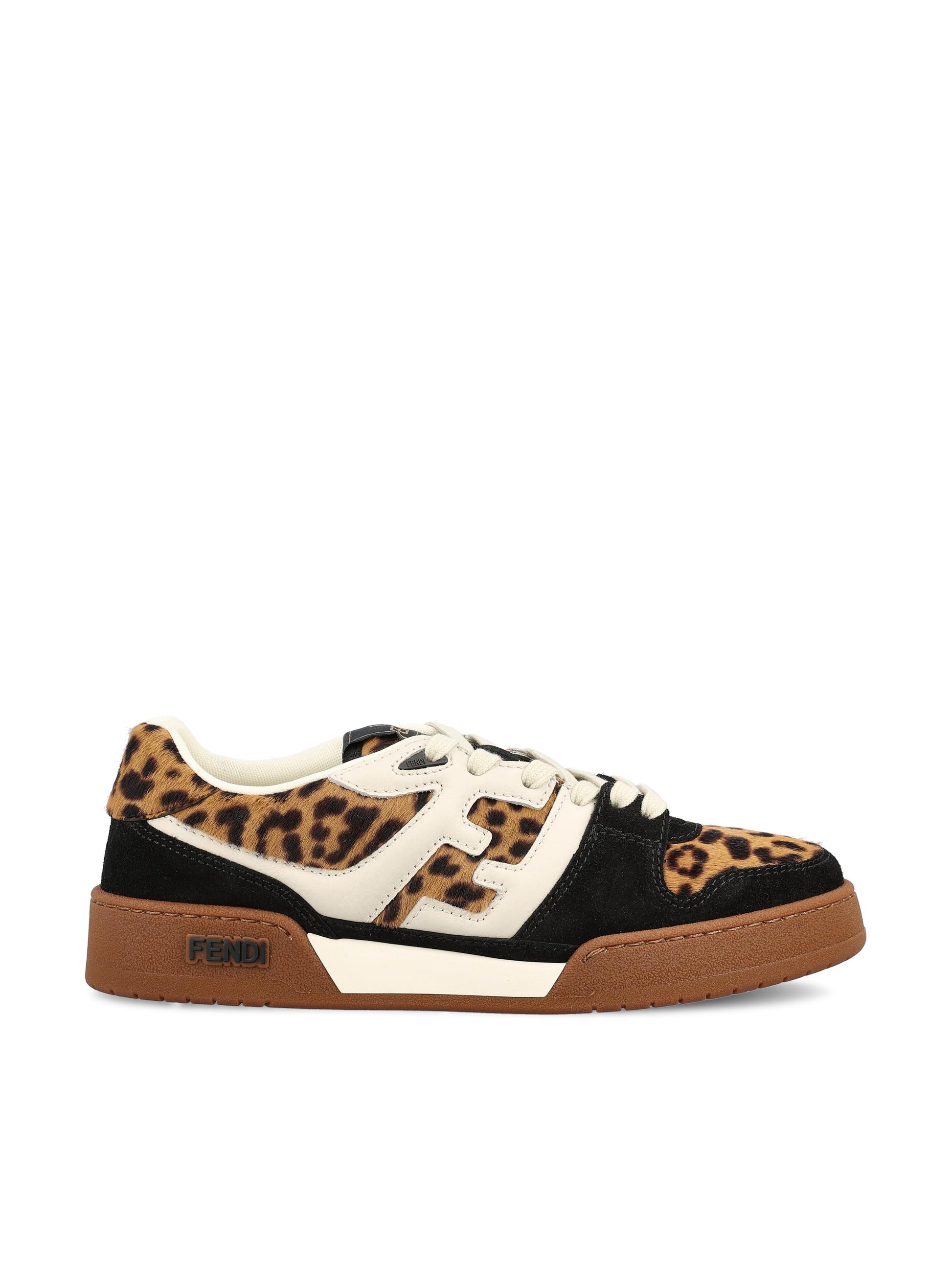 Sneakers realizzate in pelle di vitello. 8E8625 AY9GF1TO3 FENDI 