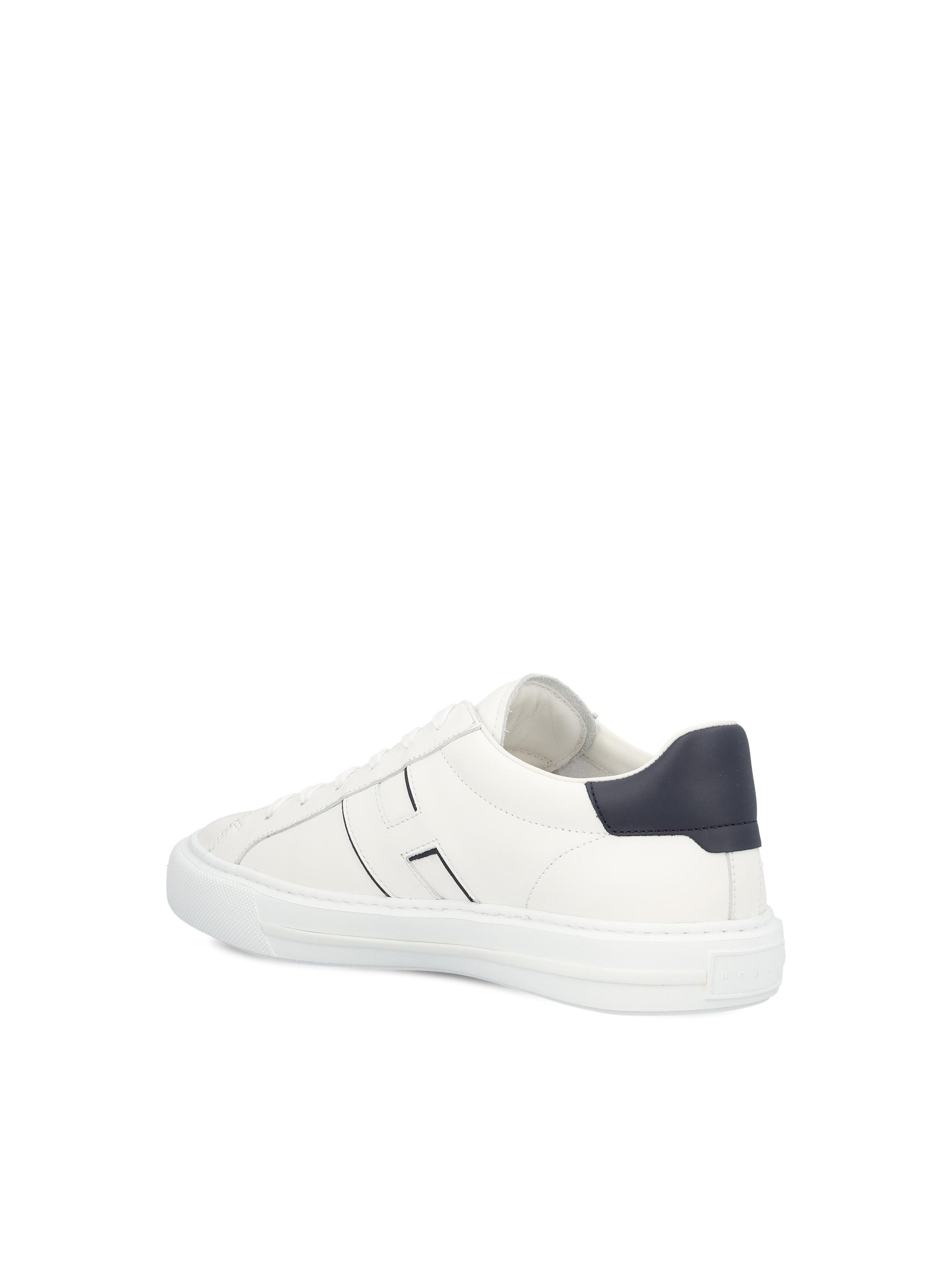 Sneakers in pelle di vitello. HXM6910FU100ZL 3014 HOGAN 