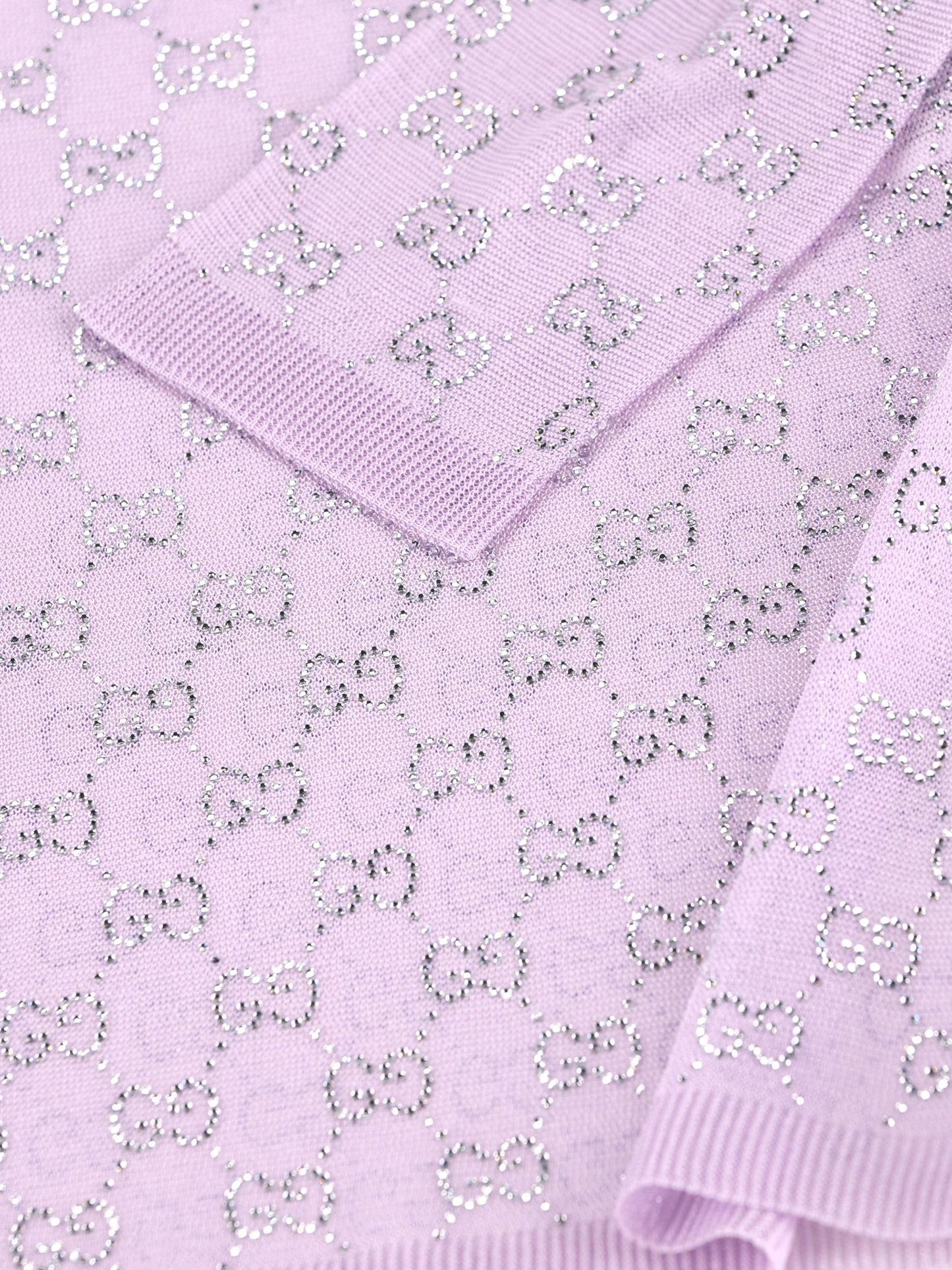 T-Shirt realizzata in seta. 852233 XKFC55419 GUCCI 