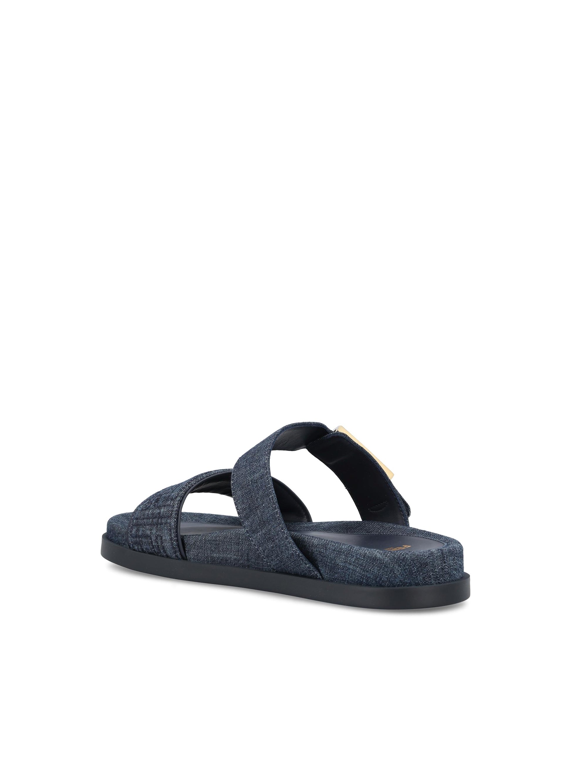 Sandali realizzati in cotone e poliestere. 8X8710 AYFLF18RE FENDI 