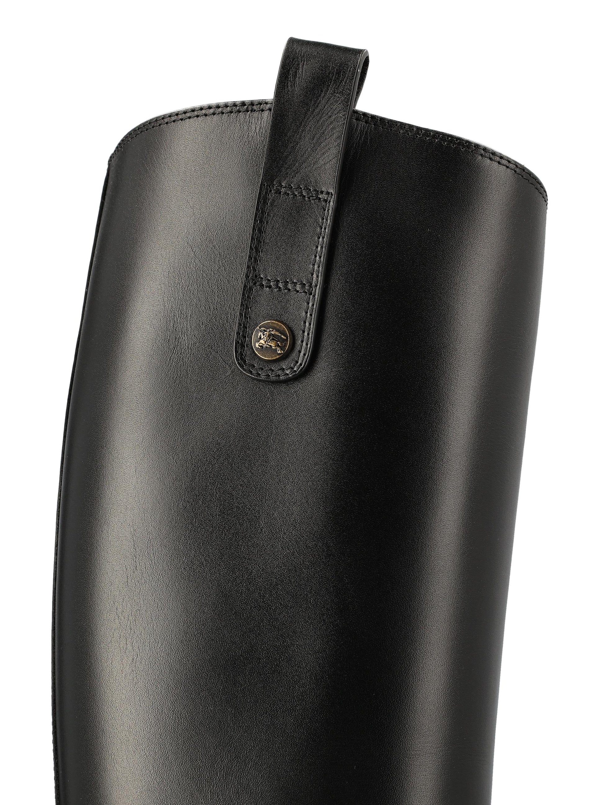 Stivali realizzati in pelle. 8114385 A1189 BURBERRY 