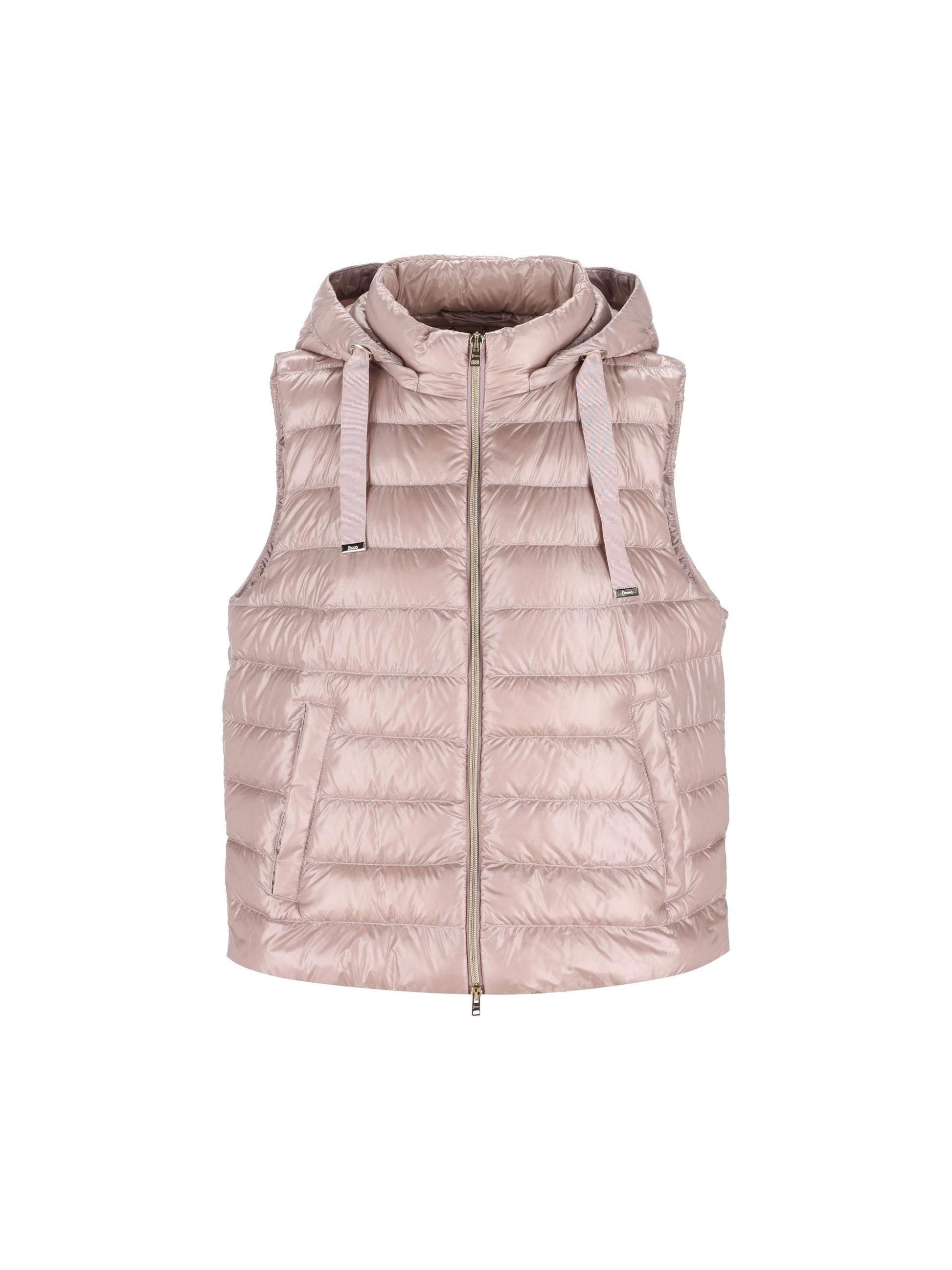 Smanicato realizzato in nylon. PI002217D 12017Z4035 HERNO 