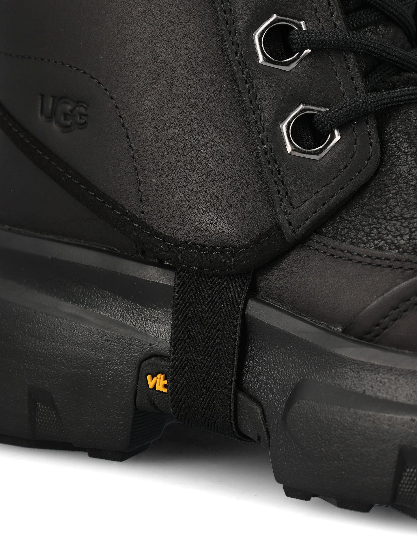 Stivali realizzati in montone. 1171351 BLK UGG 