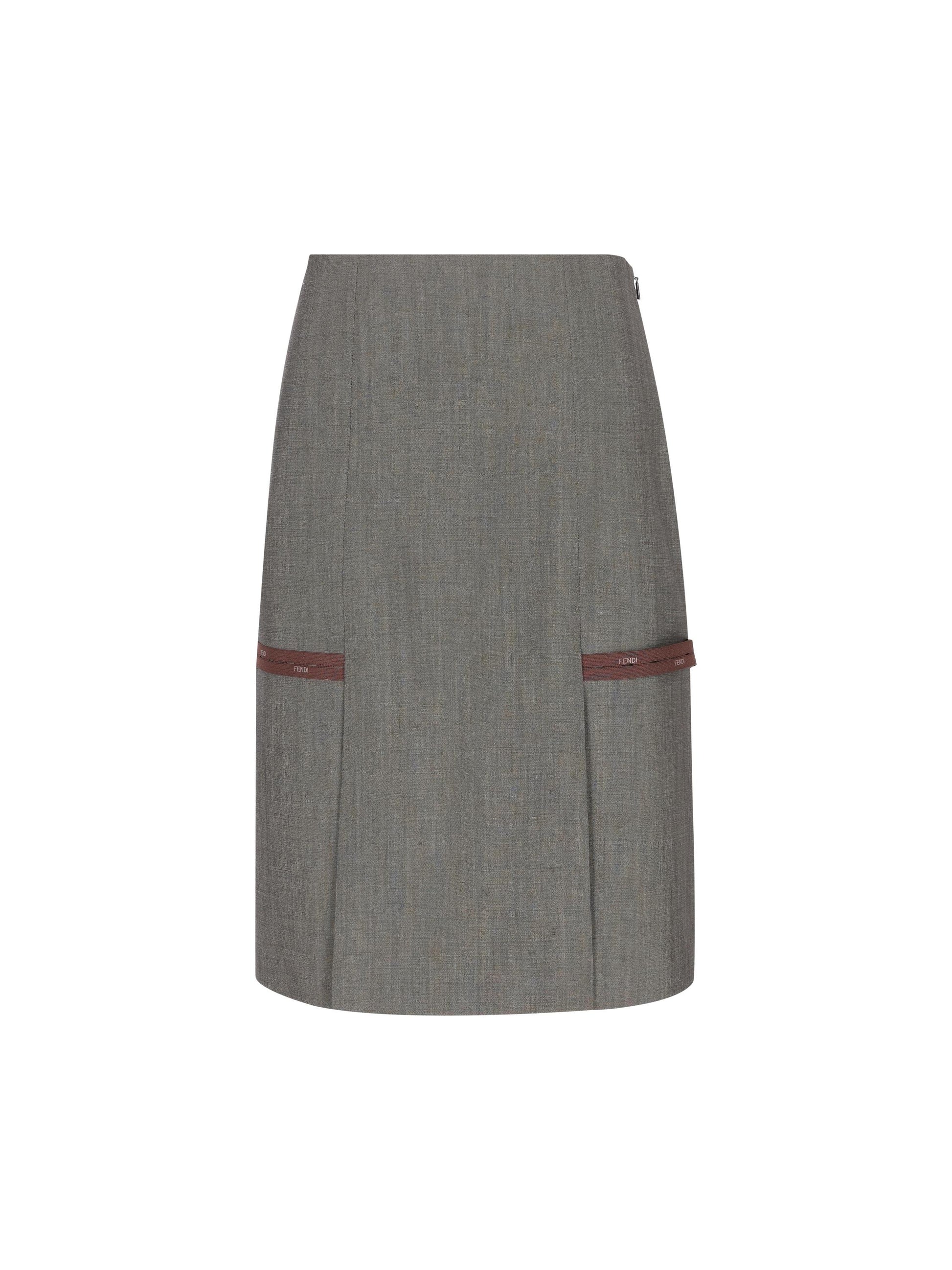 Gonna realizzata in tessuto mohair. FQ7721 AW7UF0TAZ FENDI 