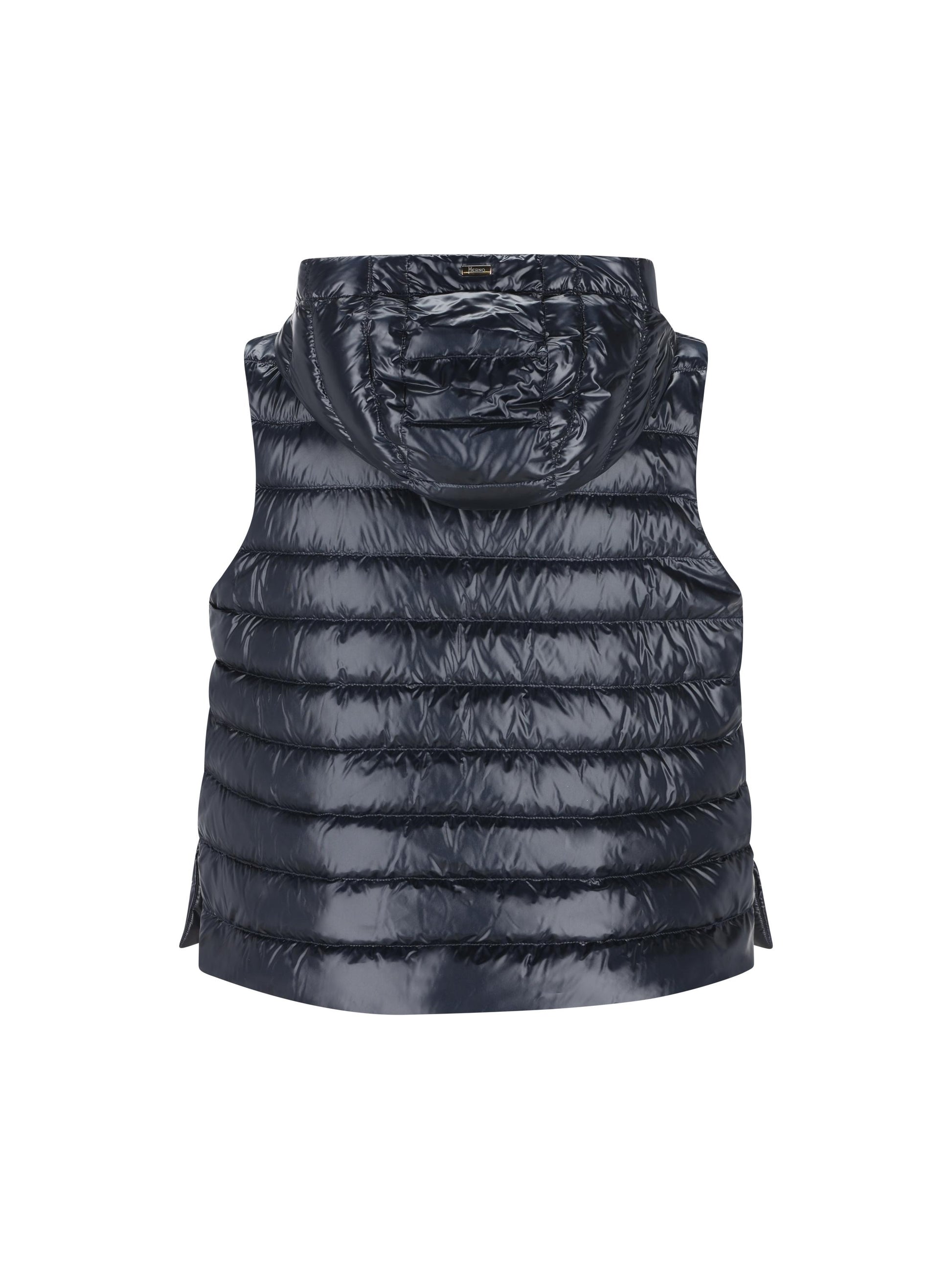 Smanicato realizzato in nylon. PI002217D 12017Z9200 HERNO 