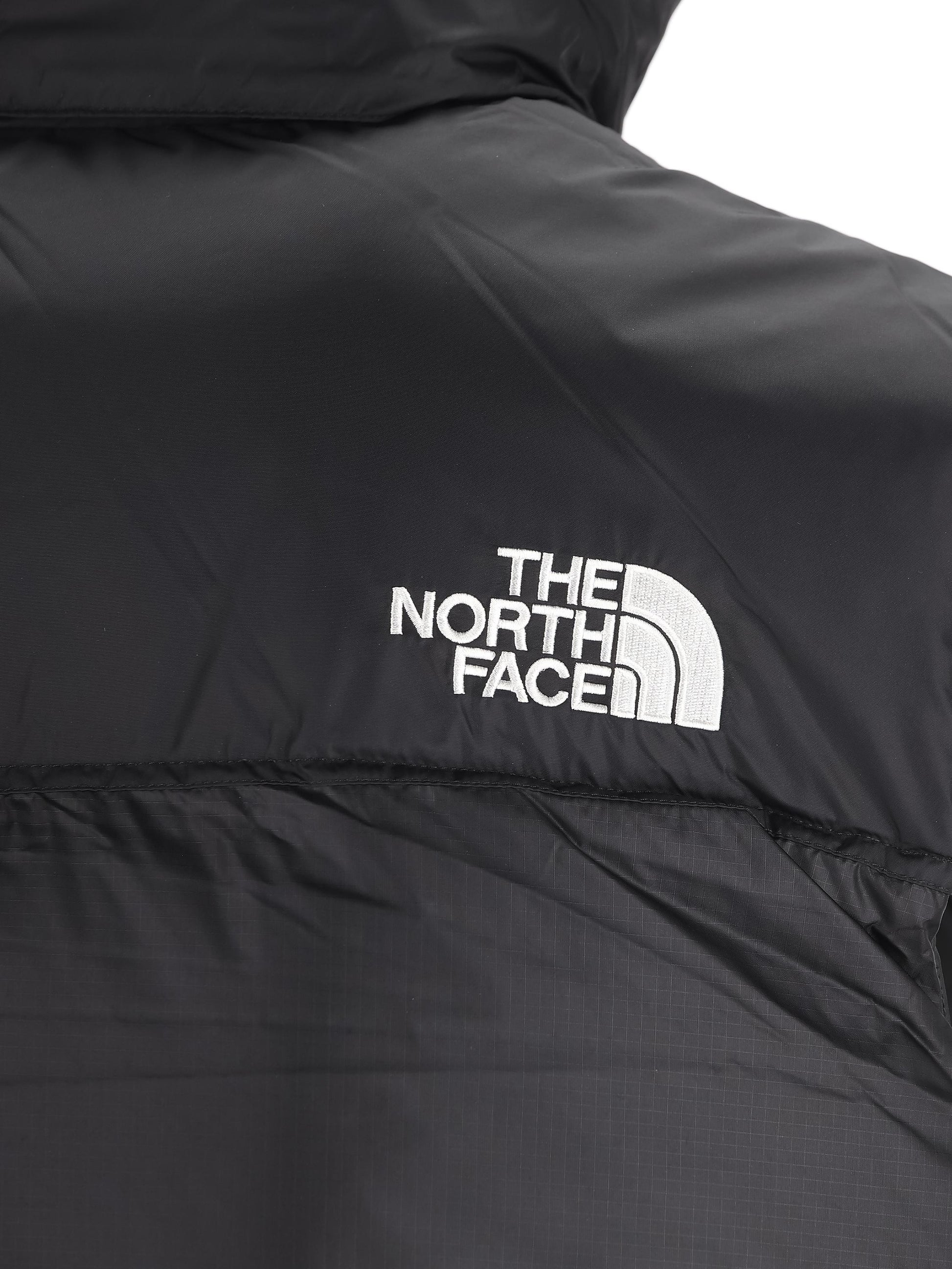 Gilet 1996 Retro Nuptse in nylon ripstop riciclato.on. NF0A3JQQ GOF1 THE NORTH FACE 