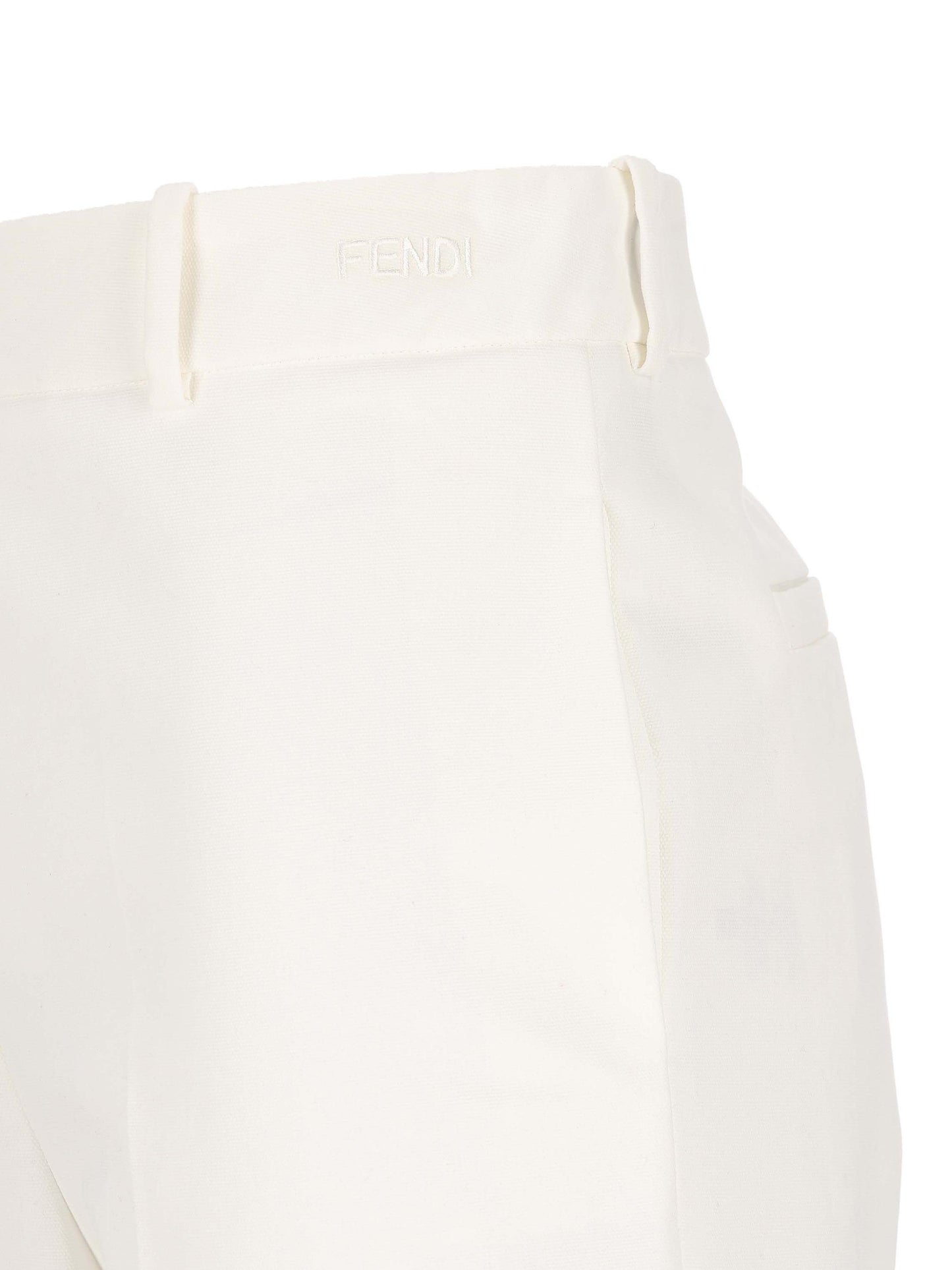 Pantaloni realizzati in cotone. FR6711 AW7QF0ZNM FENDI 