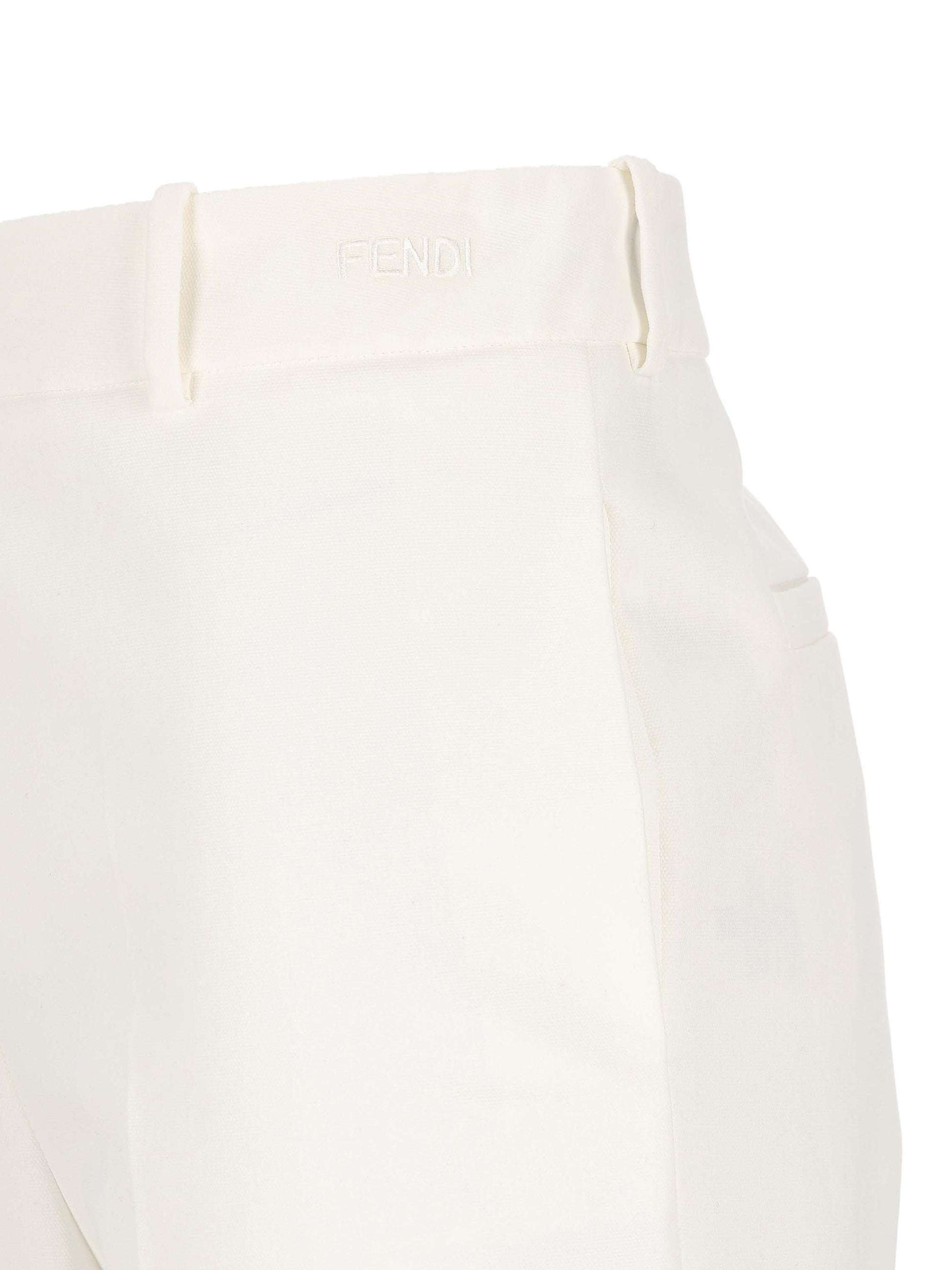 Pantaloni realizzati in cotone. FR6711 AW7QF0ZNM FENDI 