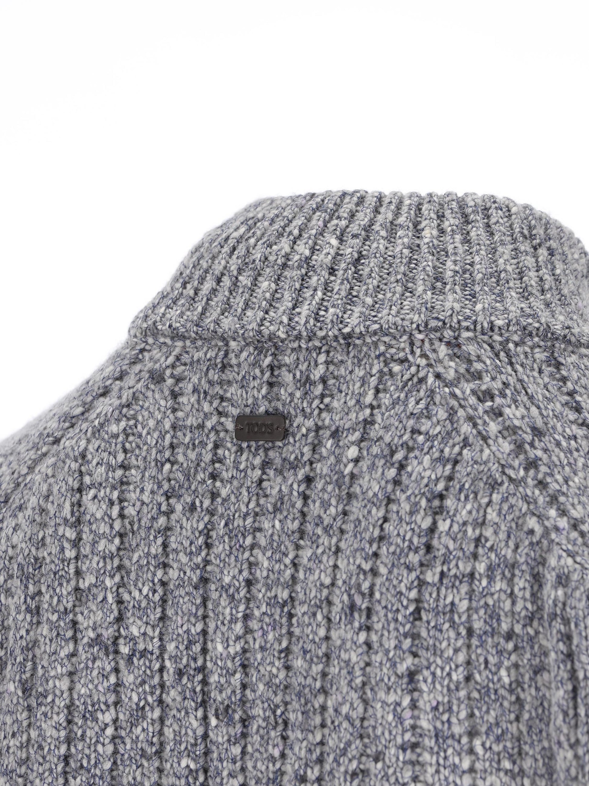 Bomber realizzato in lana vergine e cashmere. X8MC1518640XUR B205 TOD'S 