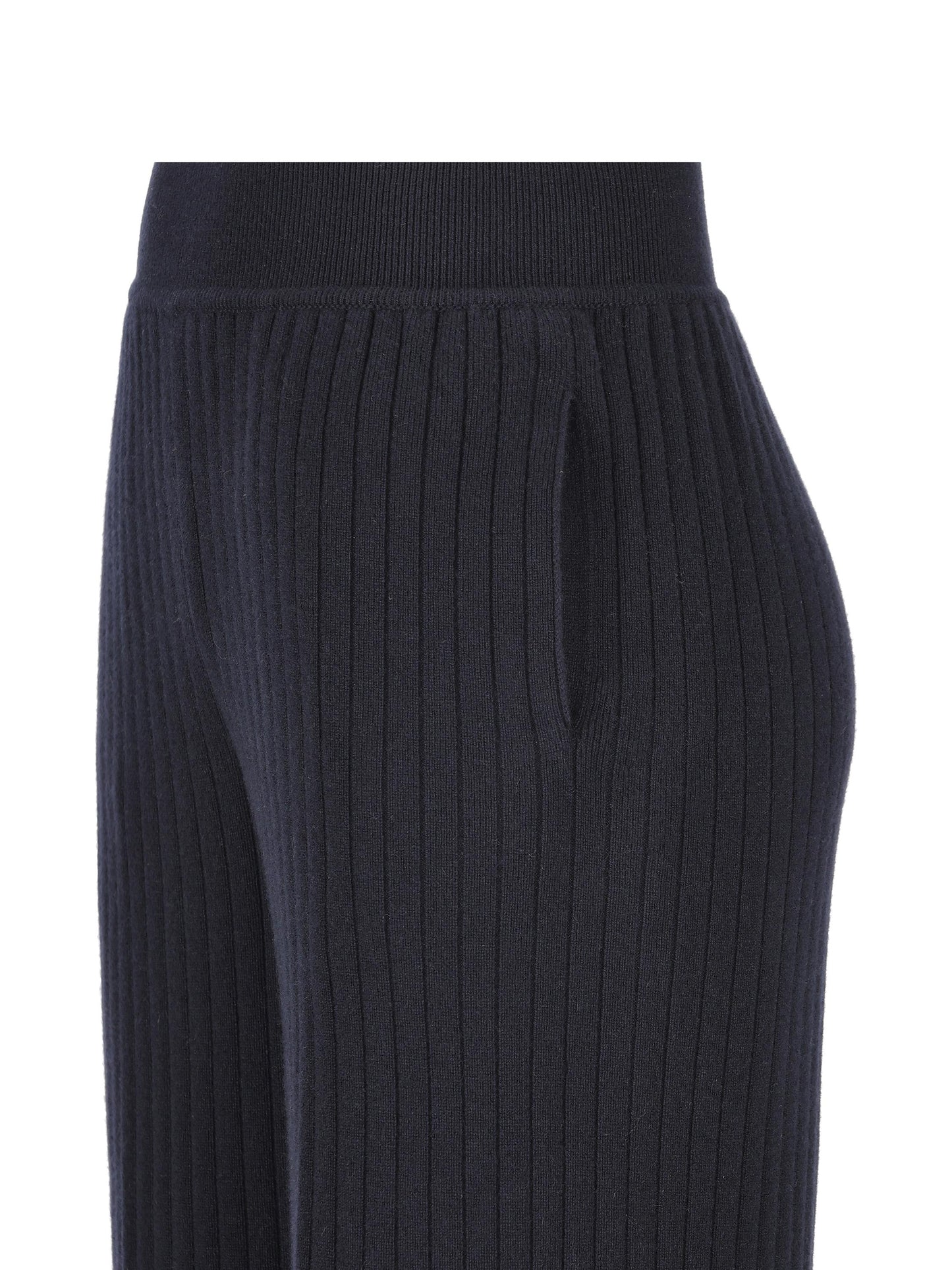 Pantaloni realizzati in baby cashmere. FAP2128 W000 LORO PIANA 