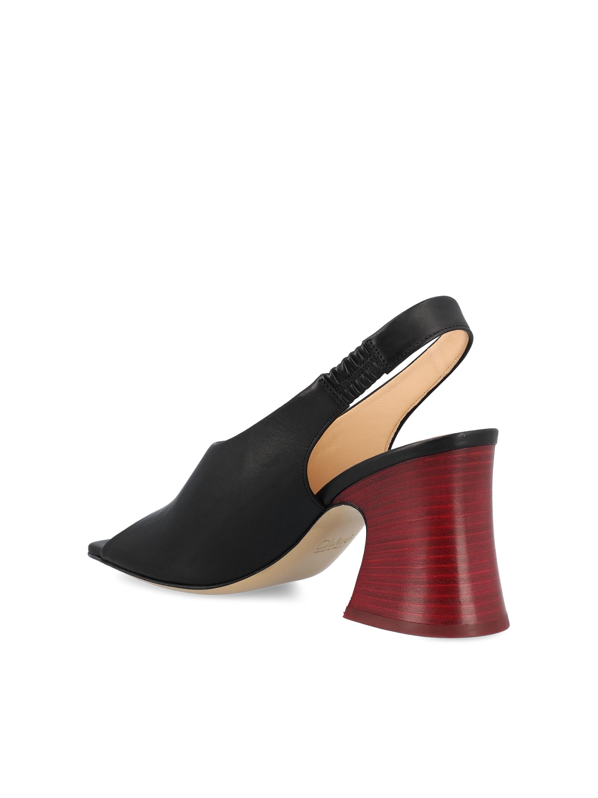 Sandali realizzati in pelle di vitello. CHC25A11GLT 001 CHLOE' 