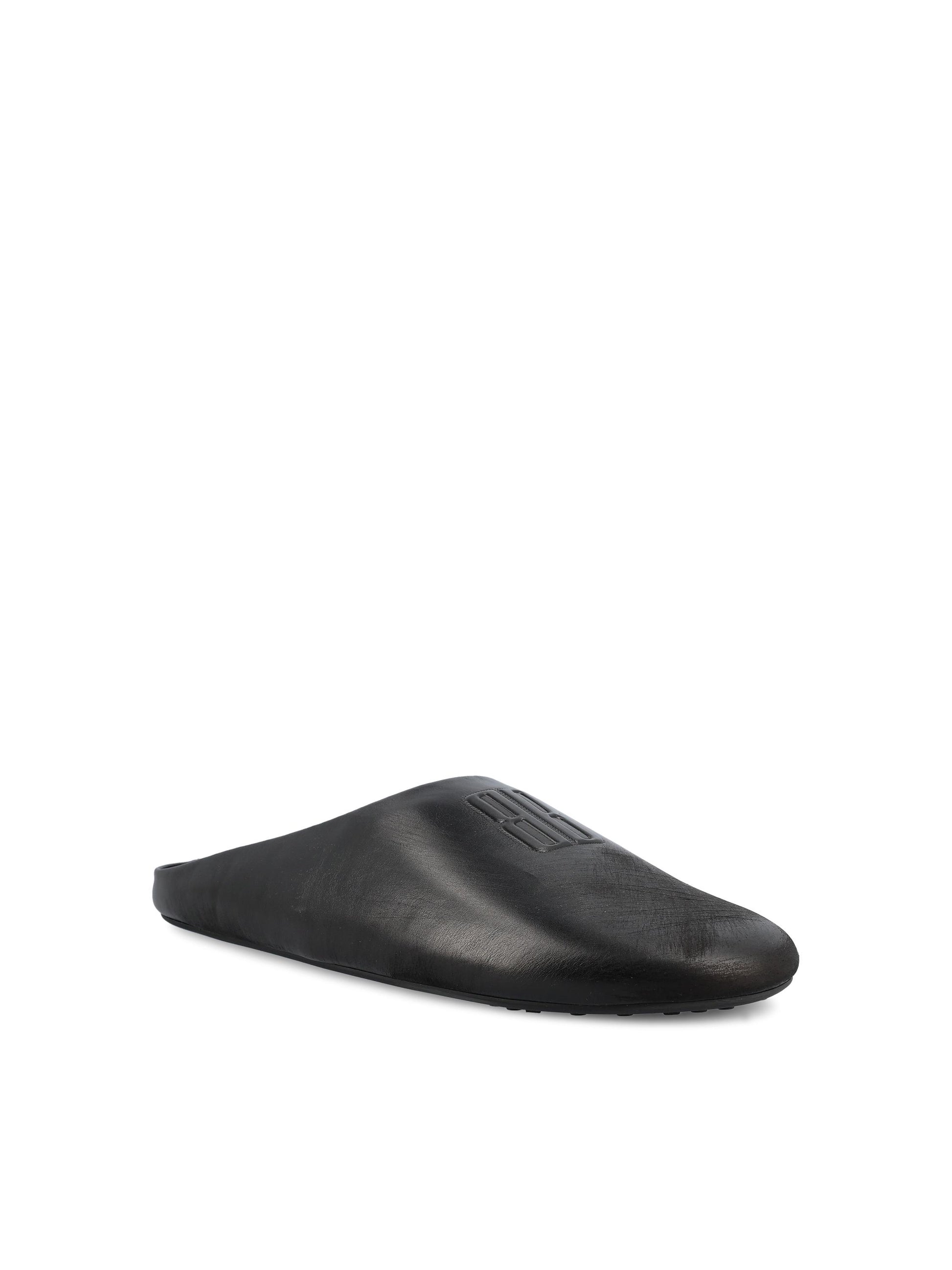 Sabot realizzati in pelle di vitello. 834414 WBDH11000 BALENCIAGA 