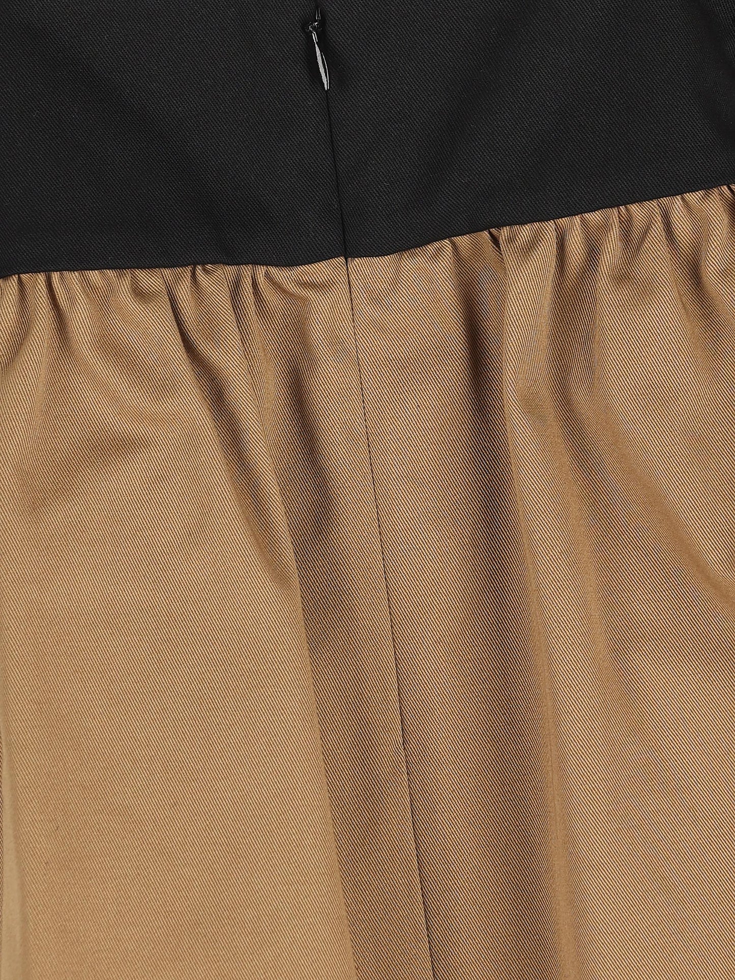 Top realizzato in cotone. P981NR 19Q7F0594 PRADA 