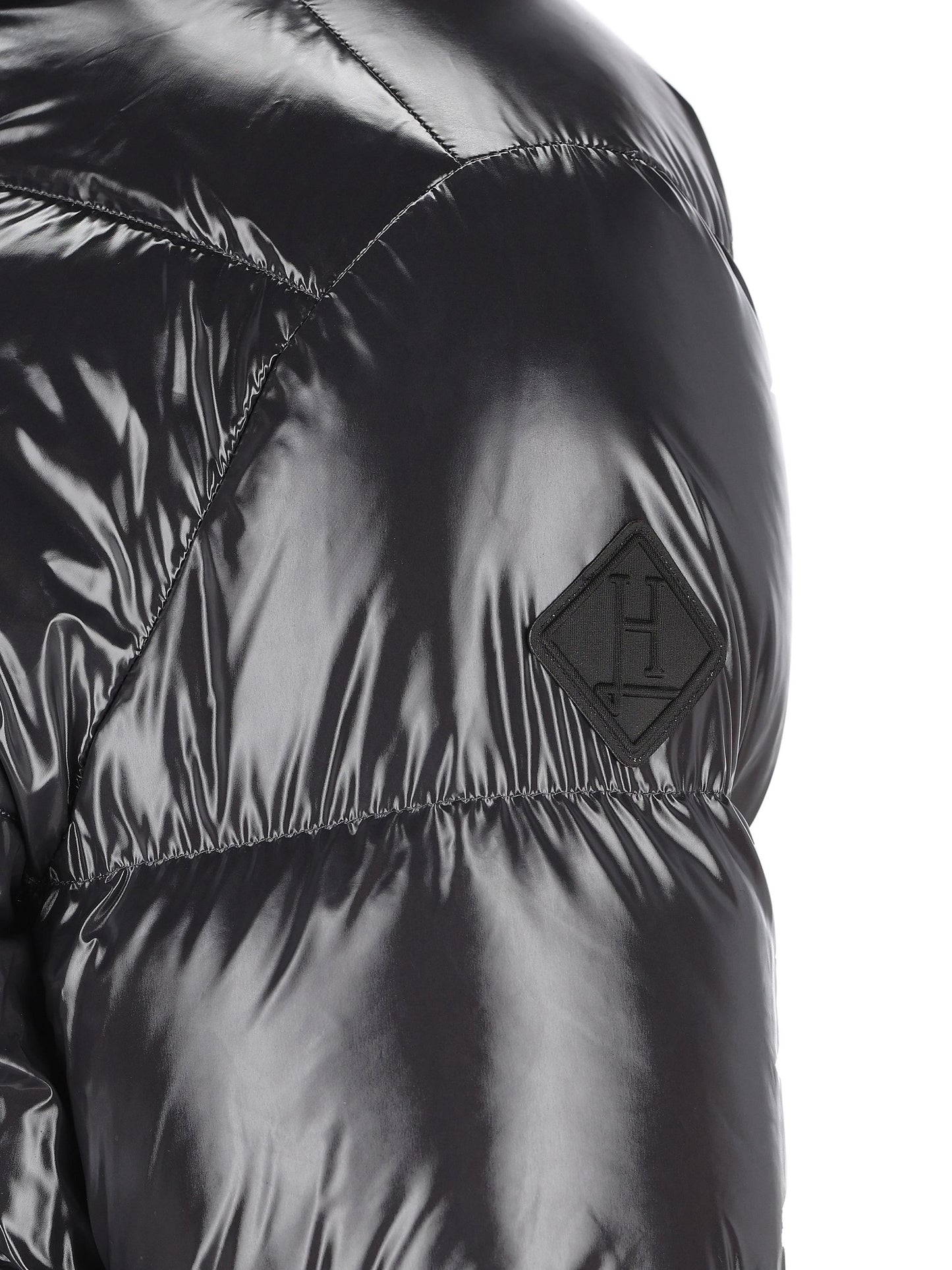 Piumino corto effetto lucido con cappuccio PI001133U 12220Z9487 HERNO 