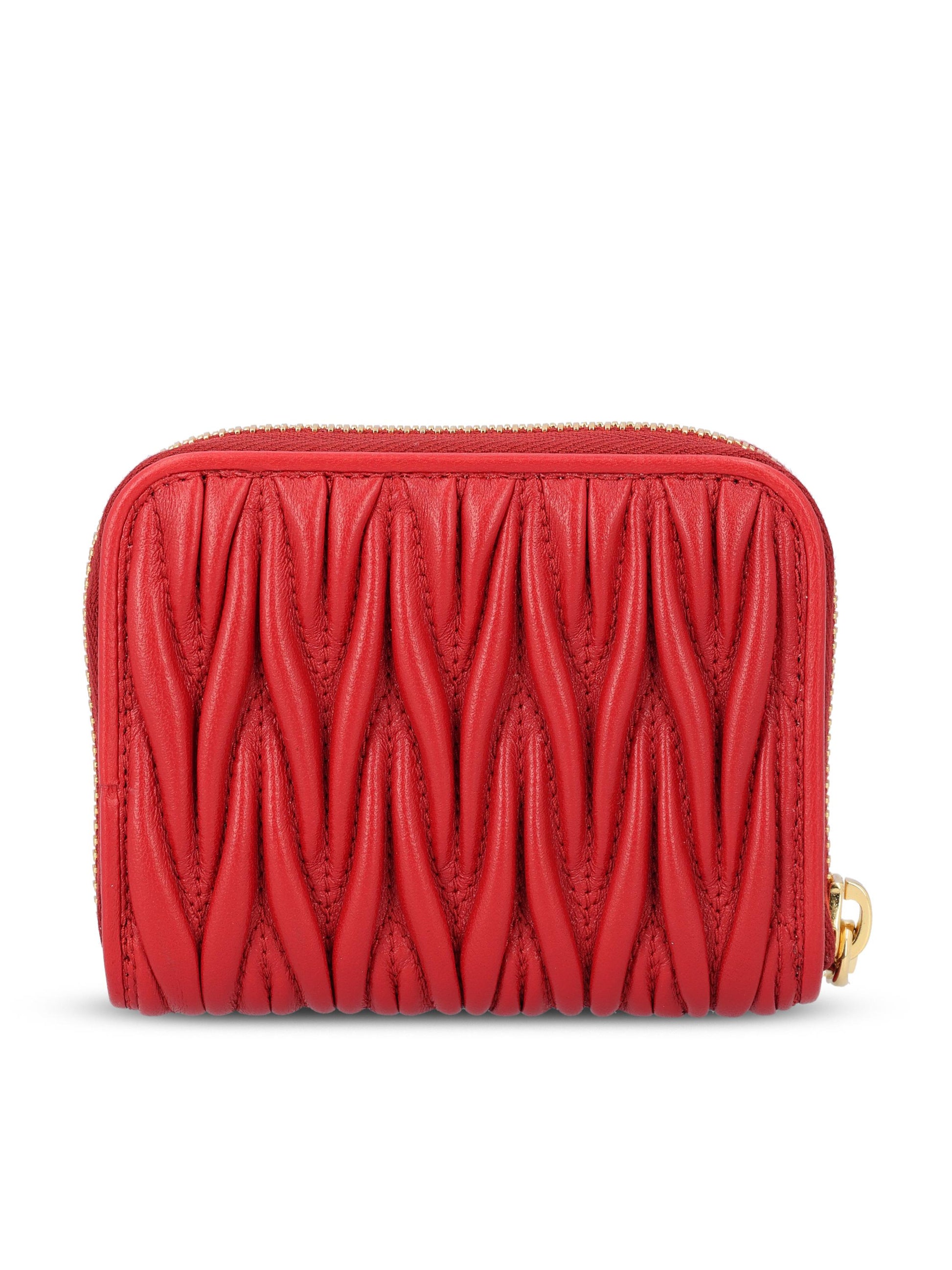 Portamonete realizzato in pelle di agnello. 5MM268 AFPPF0011 MIU MIU 