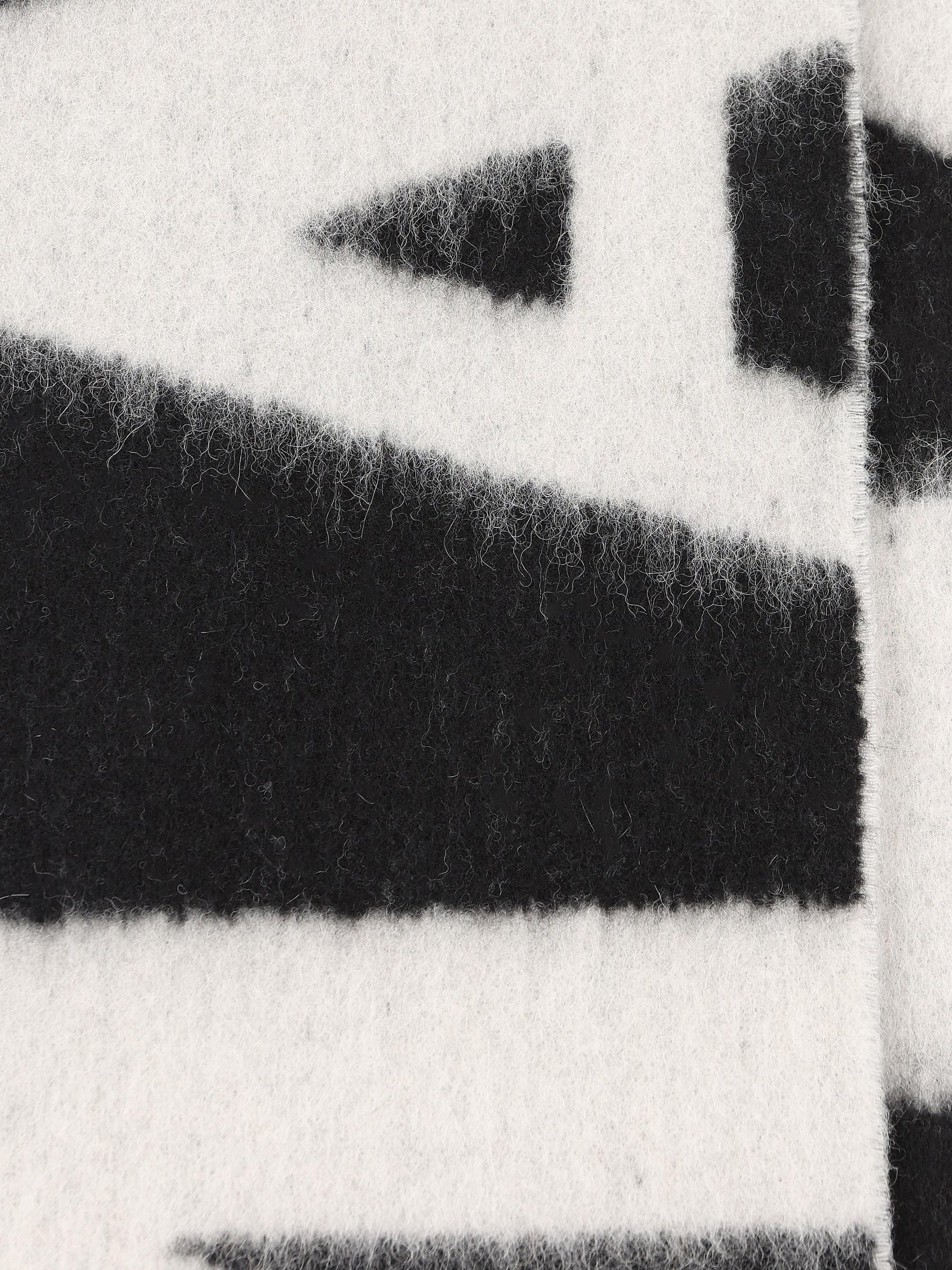 Sciarpa realizzata in alpaca e poliammide 24PEC056XFA-B1C32A ECBK ISABEL MARANT 