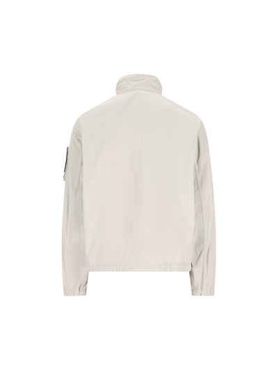 Giacca realizzata in poliestere. 4100033 S0026V0061 STONE ISLAND 