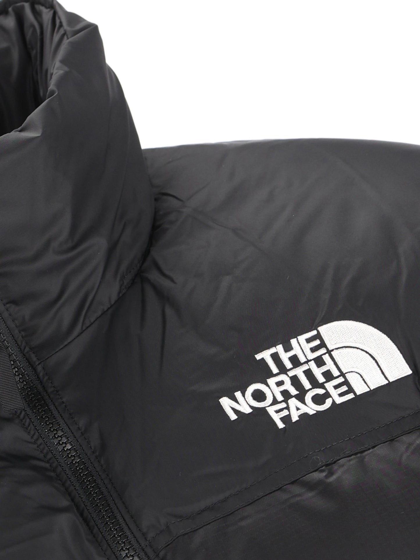 Giacca realizzata in nylon. NF0A3C8D GOE1 THE NORTH FACE 