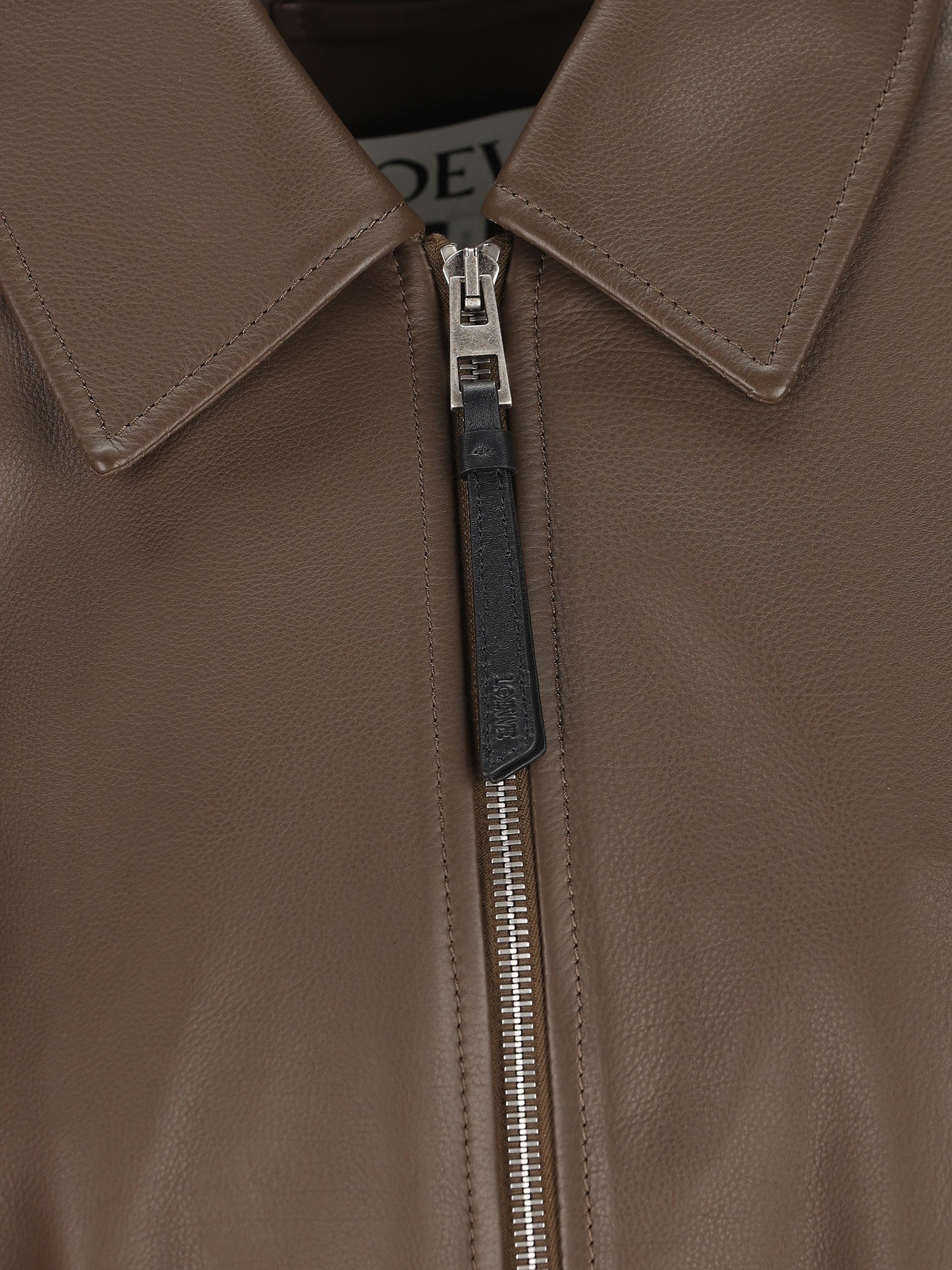 Giacca realizzata in pelle. S359Y34LAN 4110 LOEWE 