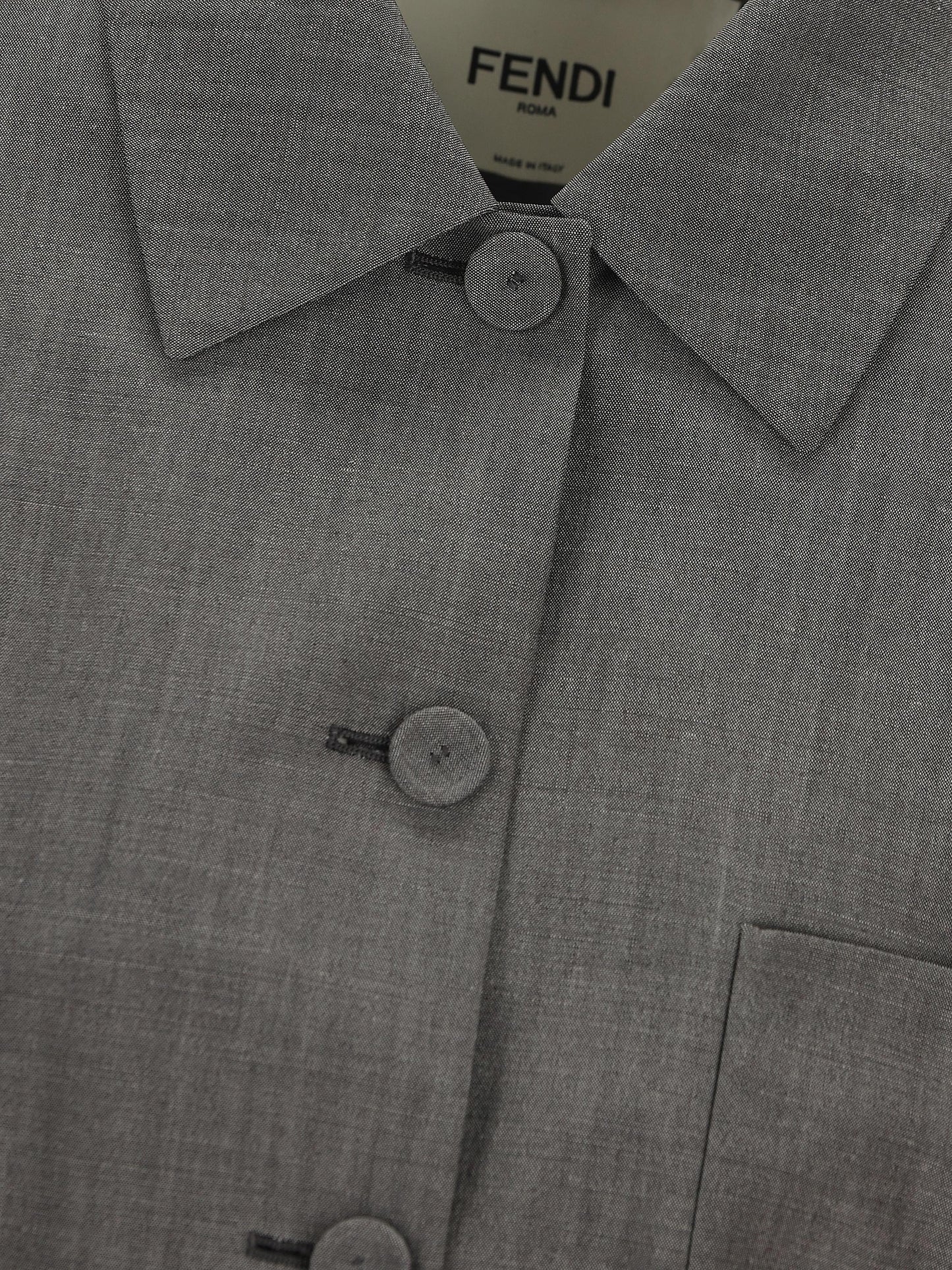 Giacca realizzata in misto viscosa e lana. FJ7713 AW7UF0W1L FENDI 