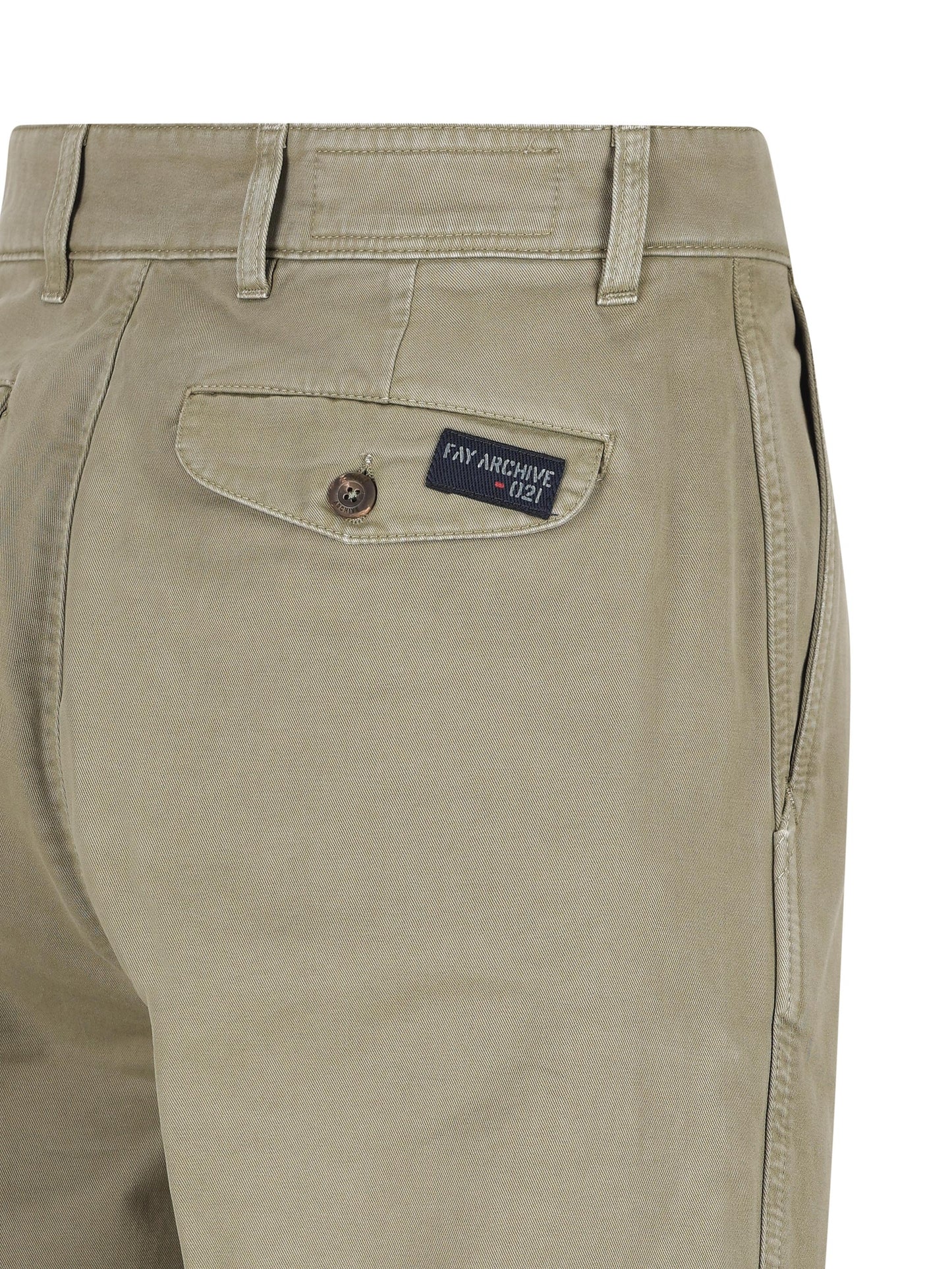 Pantaloni chino loose fit realizzati in drill di cotone. MTM8150093TVDC V615 FAY