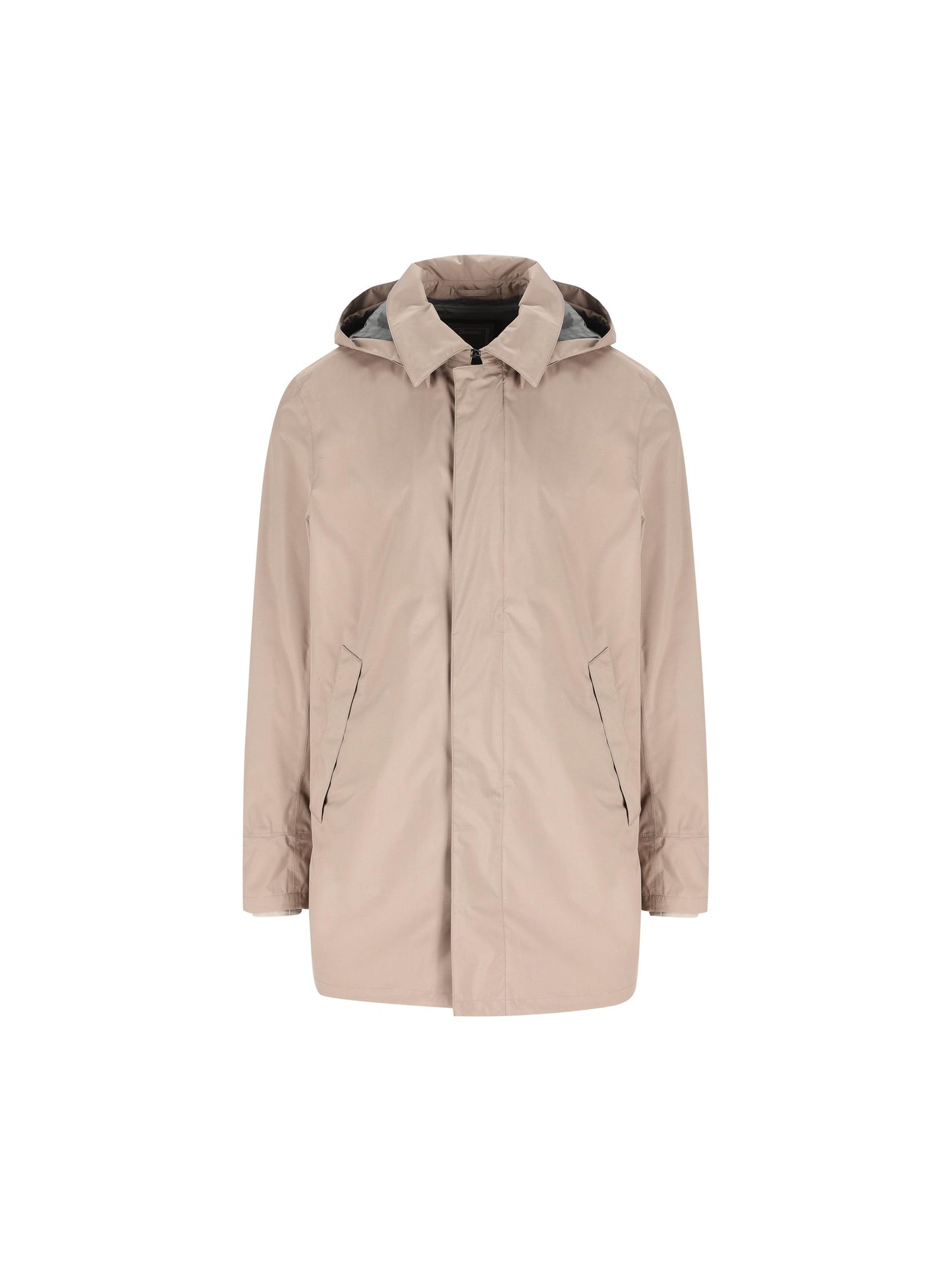 Giacca realizzata in poliestere. IM000349U 128362600 HERNO 