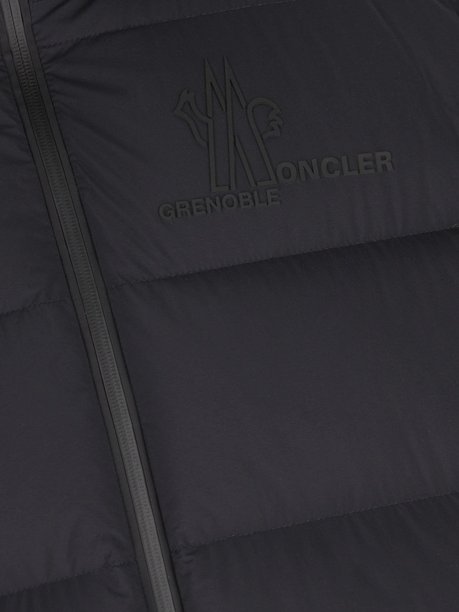 Piumino realizzato in poliammide. M1A00050 539X6999 MONCLER GRENOBLE 