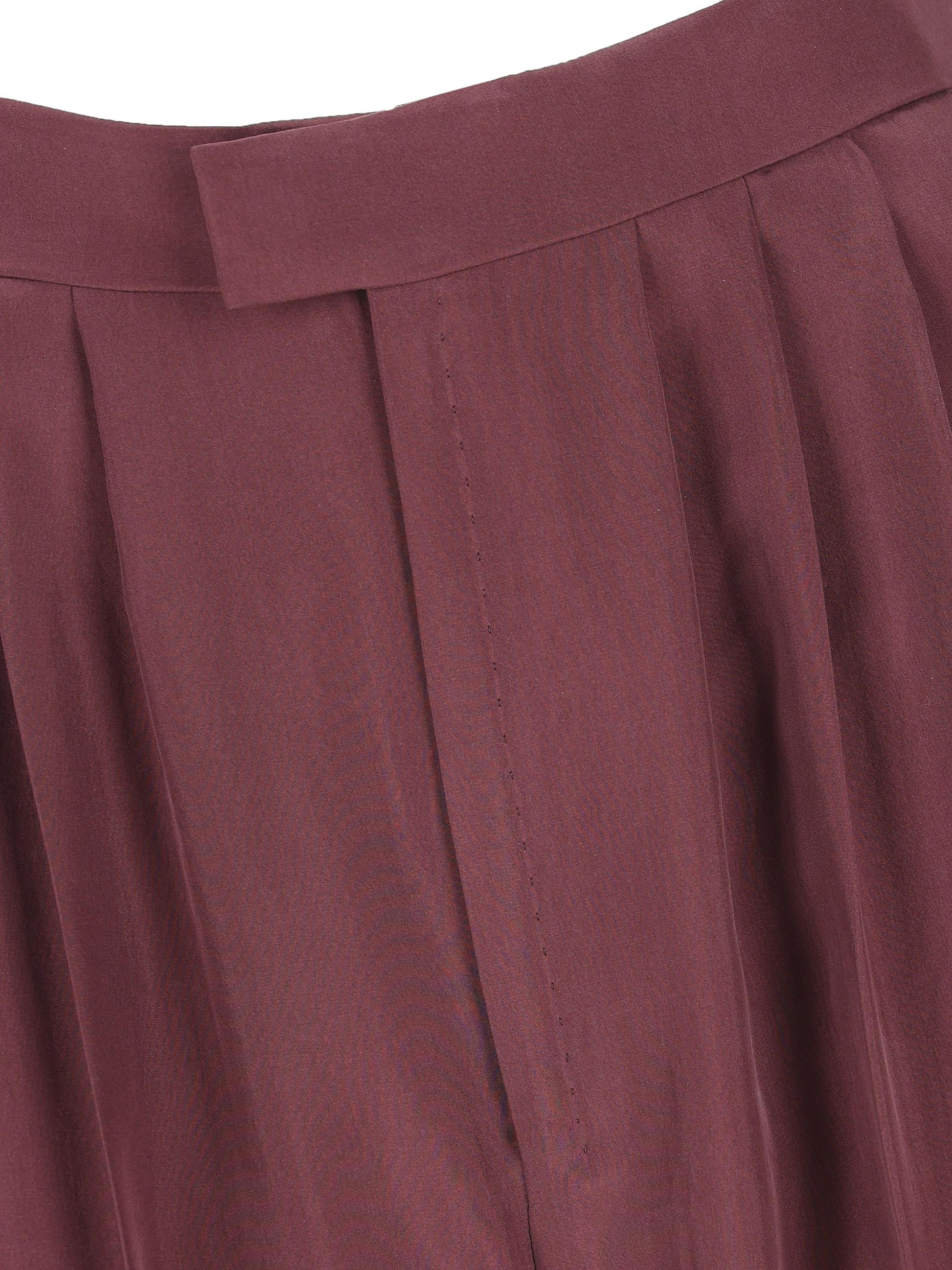 Pantaloni realizzati in seta. 856580 Y6J785060 SAINT LAURENT 