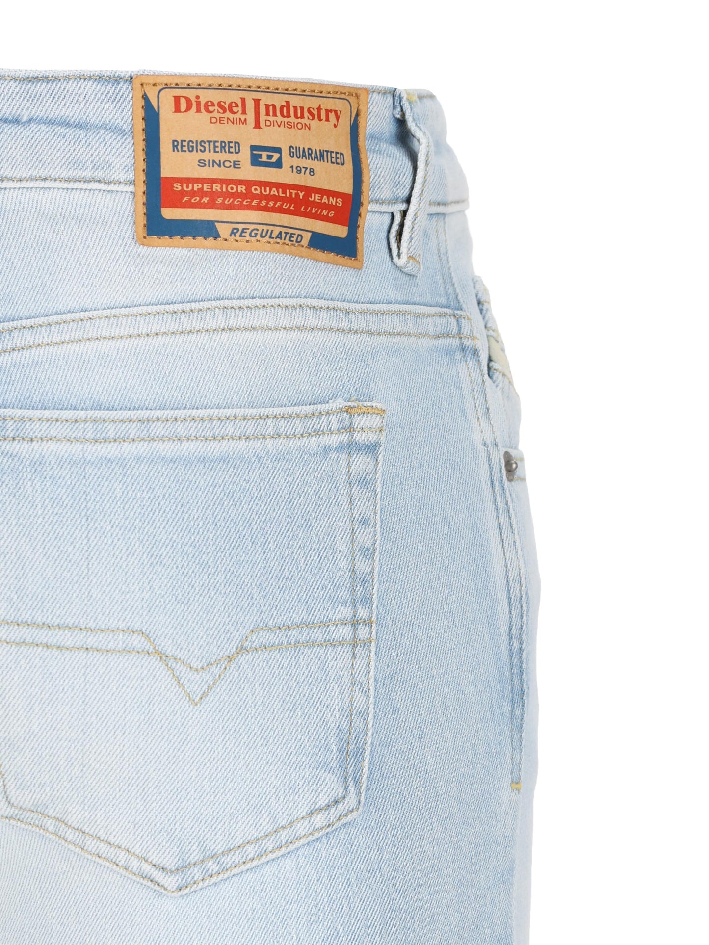 Jeans realizzati in cotone. A12337 09M1101 DIESEL 
