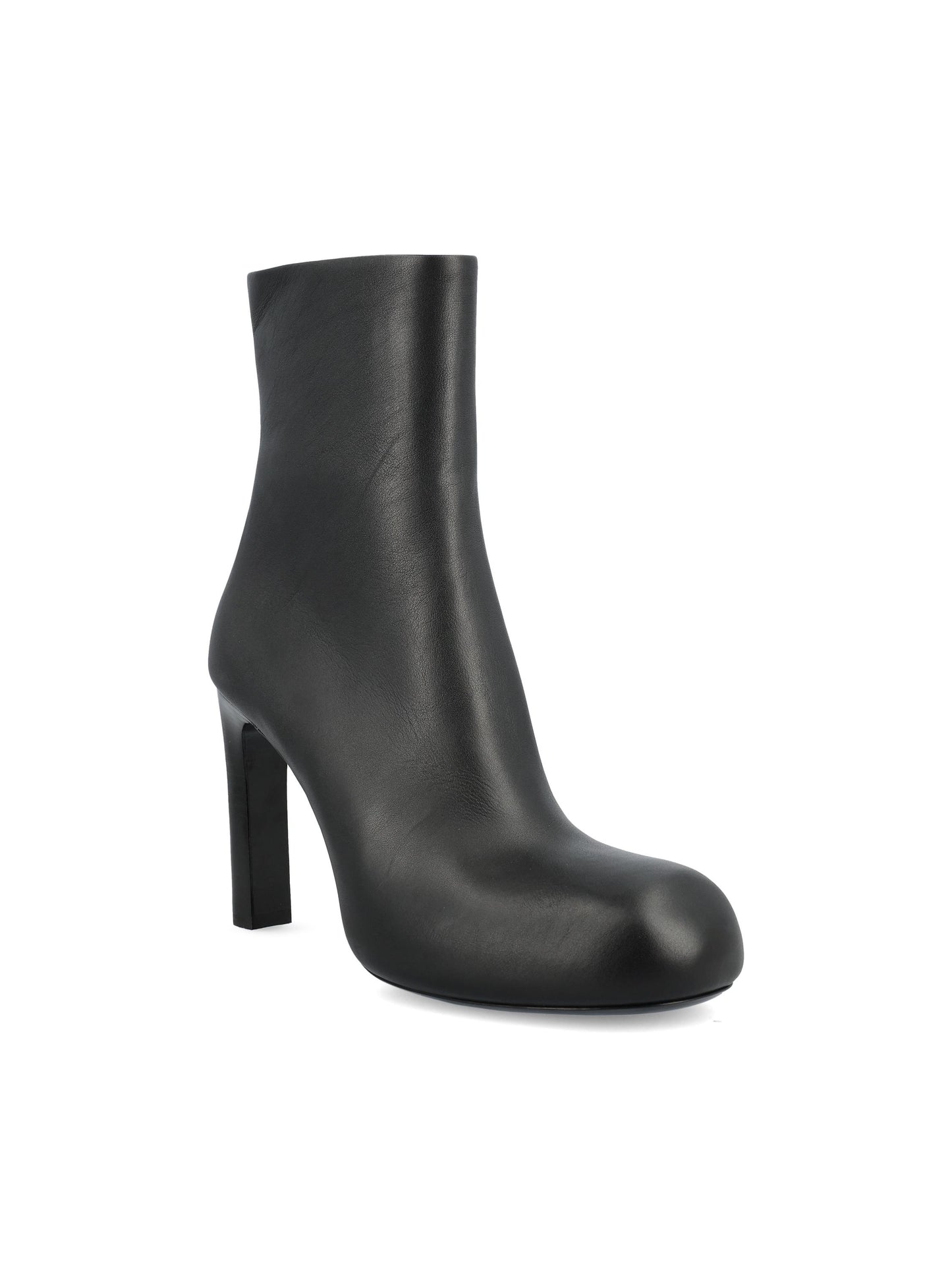 Stivali realizzati in pelle. 844897 WBDH51081 BALENCIAGA 