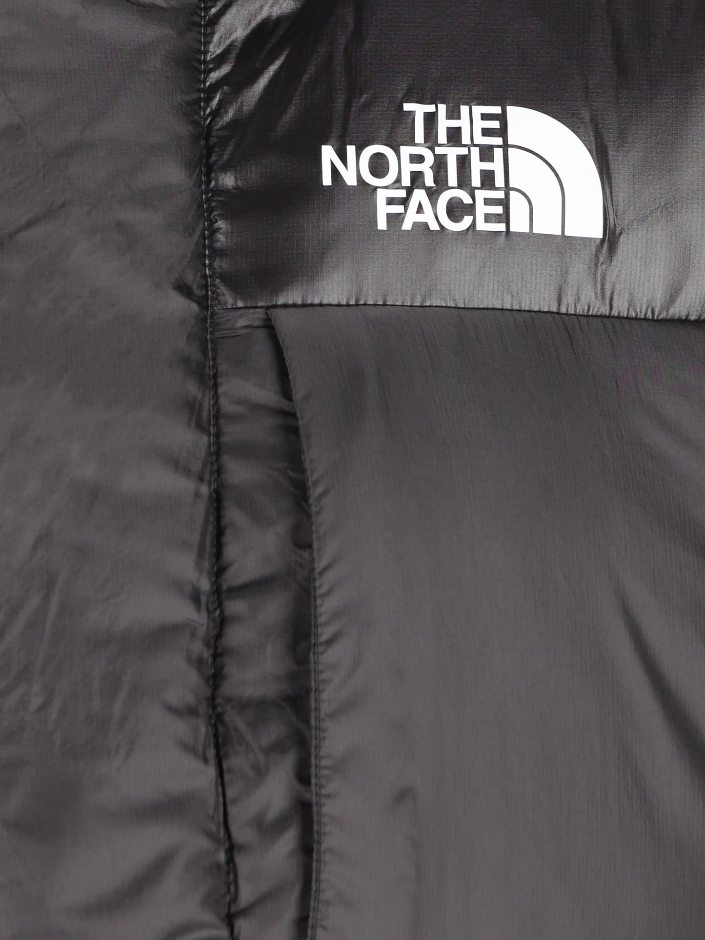 Giacca realizzata in nylon. NF0A8DQB JK31 THE NORTH FACE 